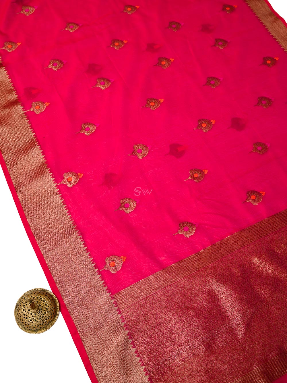 Red Pink Booti Chanderi Silk Handloom Banarasi Saree - Sacred Weaves