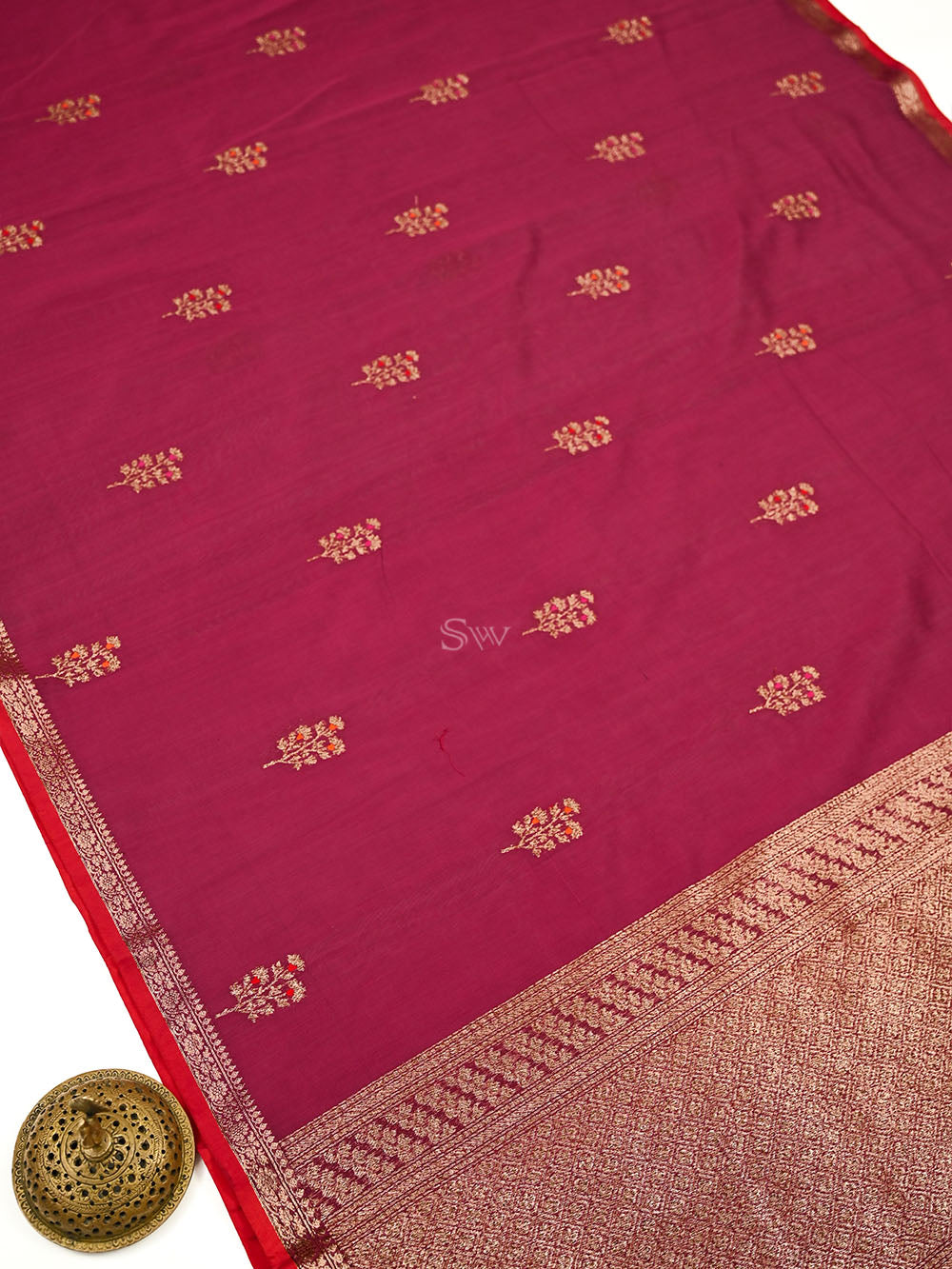 Dark Magenta Booti Chanderi Silk Handloom Banarasi Saree - Sacred Weaves