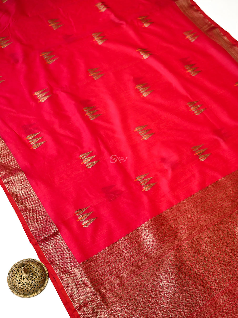 Dark Pink Booti Chanderi Silk Handloom Banarasi Saree - Sacred Weaves