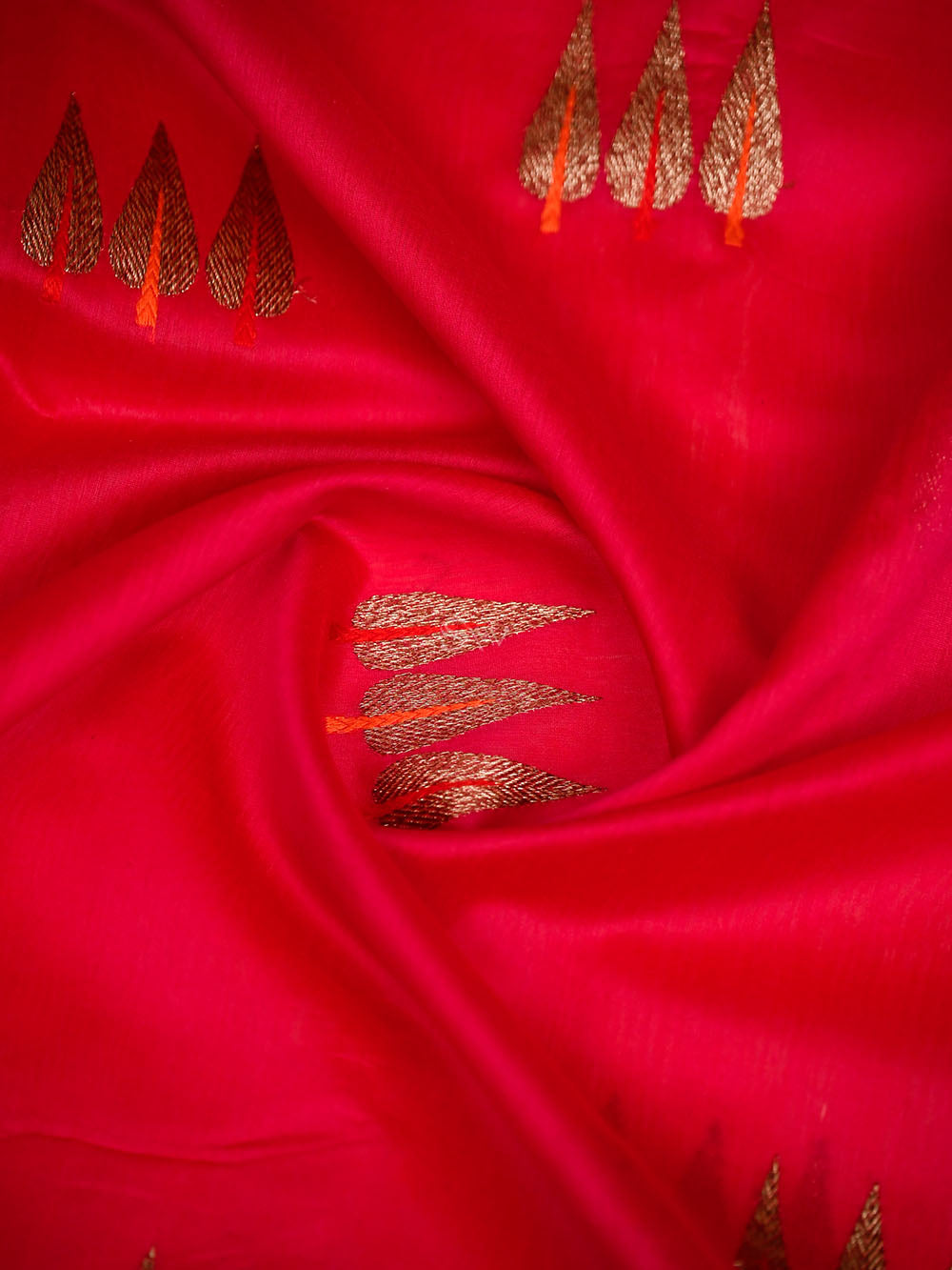 Dark Pink Booti Chanderi Silk Handloom Banarasi Saree - Sacred Weaves
