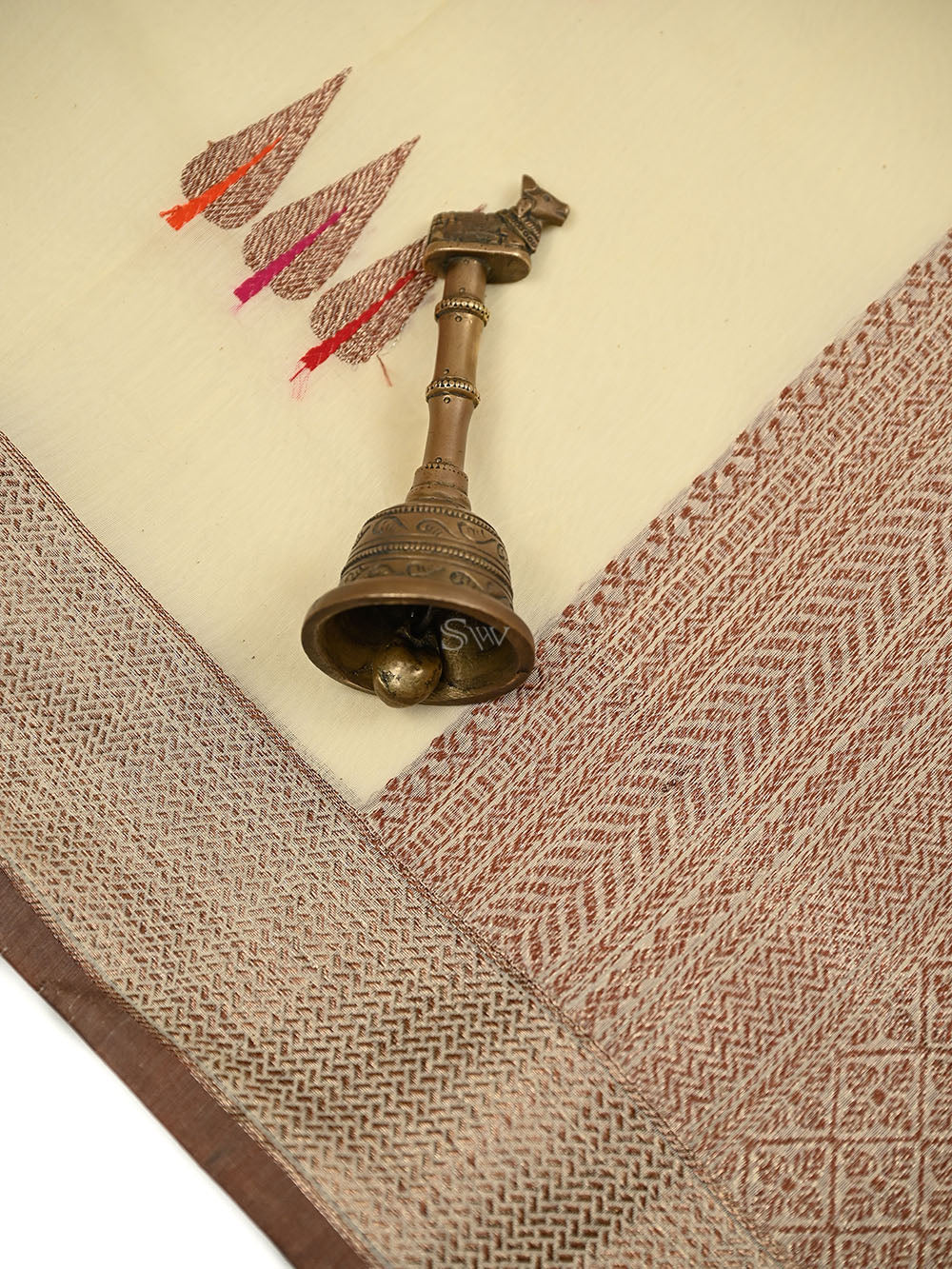 Cream Booti Chanderi Silk Handloom Banarasi Saree