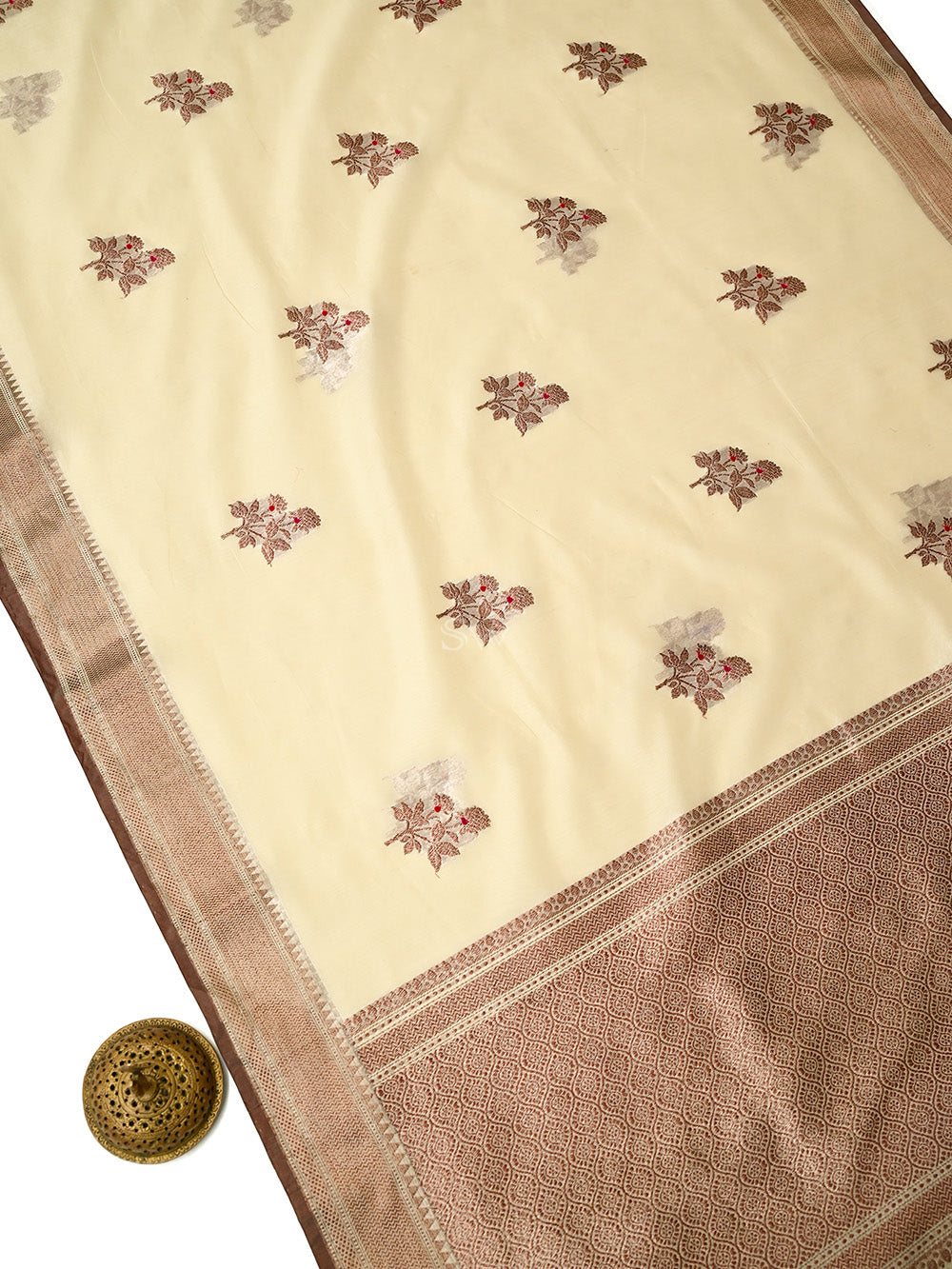 Cream Booti Chanderi Silk Handloom Banarasi Saree - Sacred Weaves