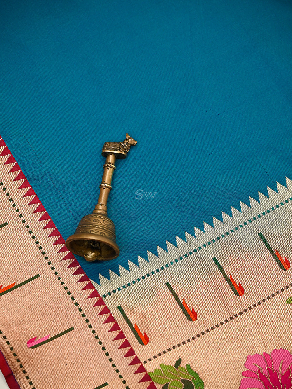 Peacock Green Plain Paithani Katan Silk Handloom Banarasi Saree - Sacred Weaves