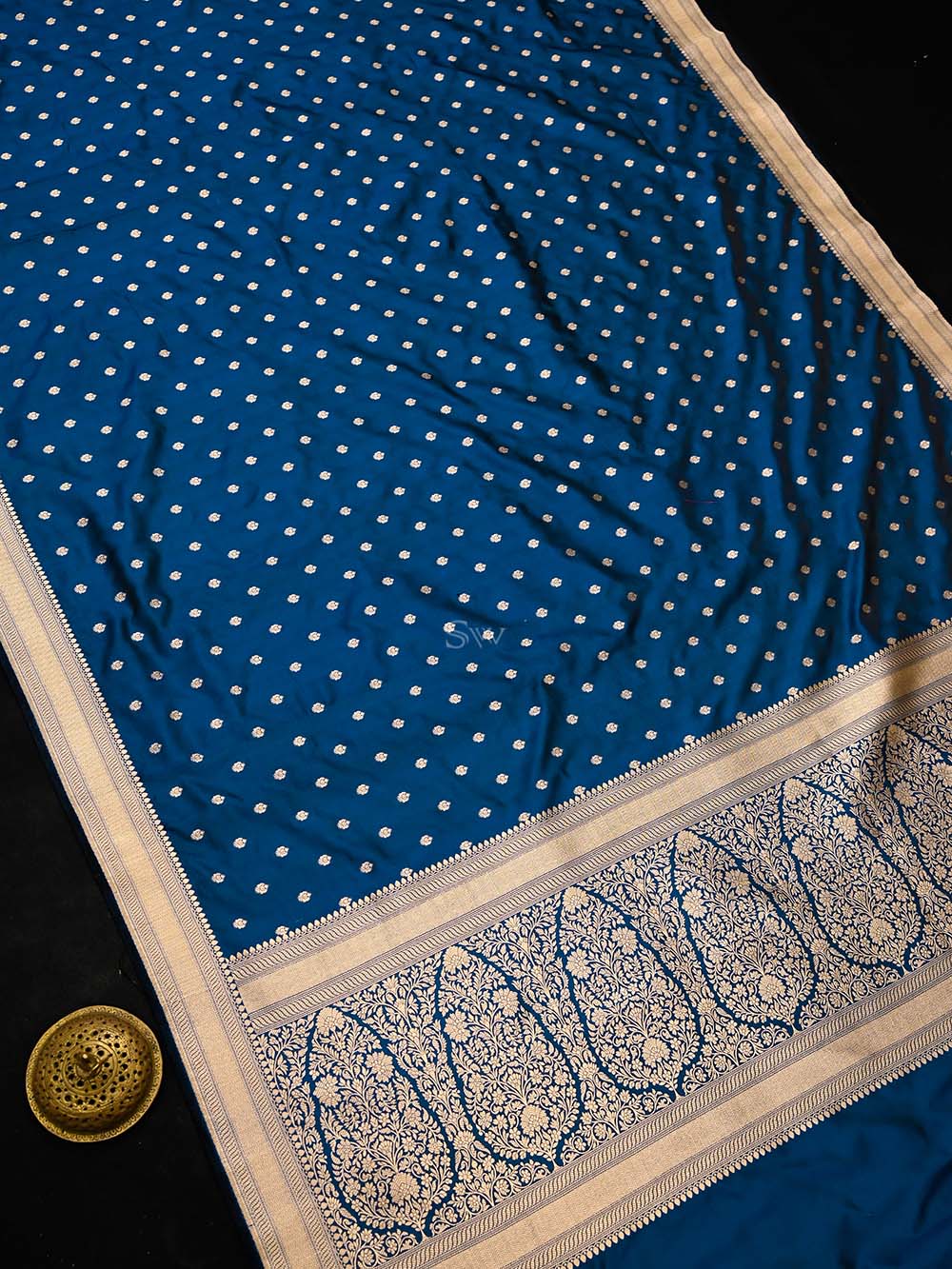 Midnight Blue Booti Katan Silk Uppada Handloom Banarasi Saree - Saced Weaves