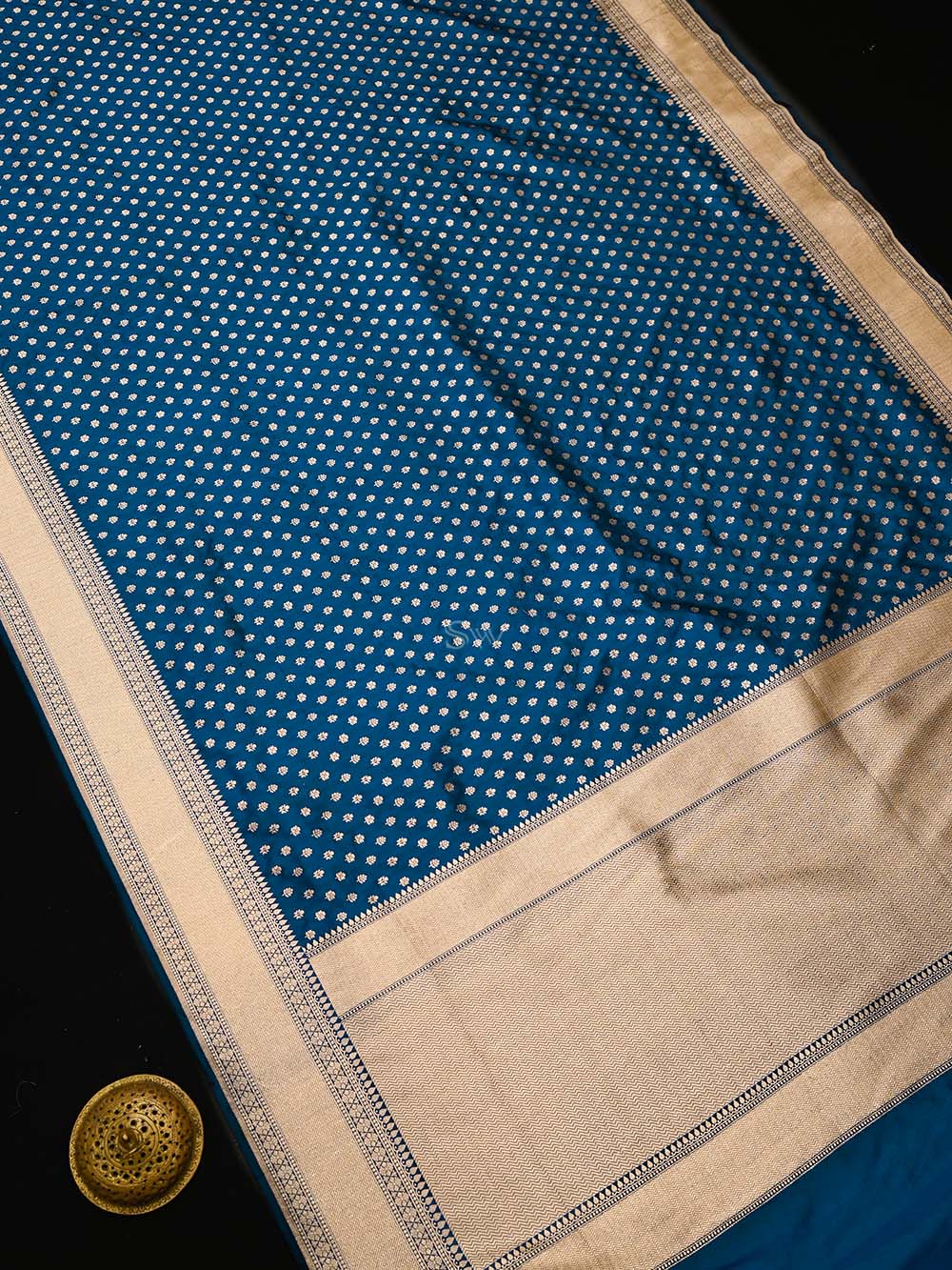 Midnight Blue Booti Katan Silk Uppada Handloom Banarasi Saree - Sacred Weaves
