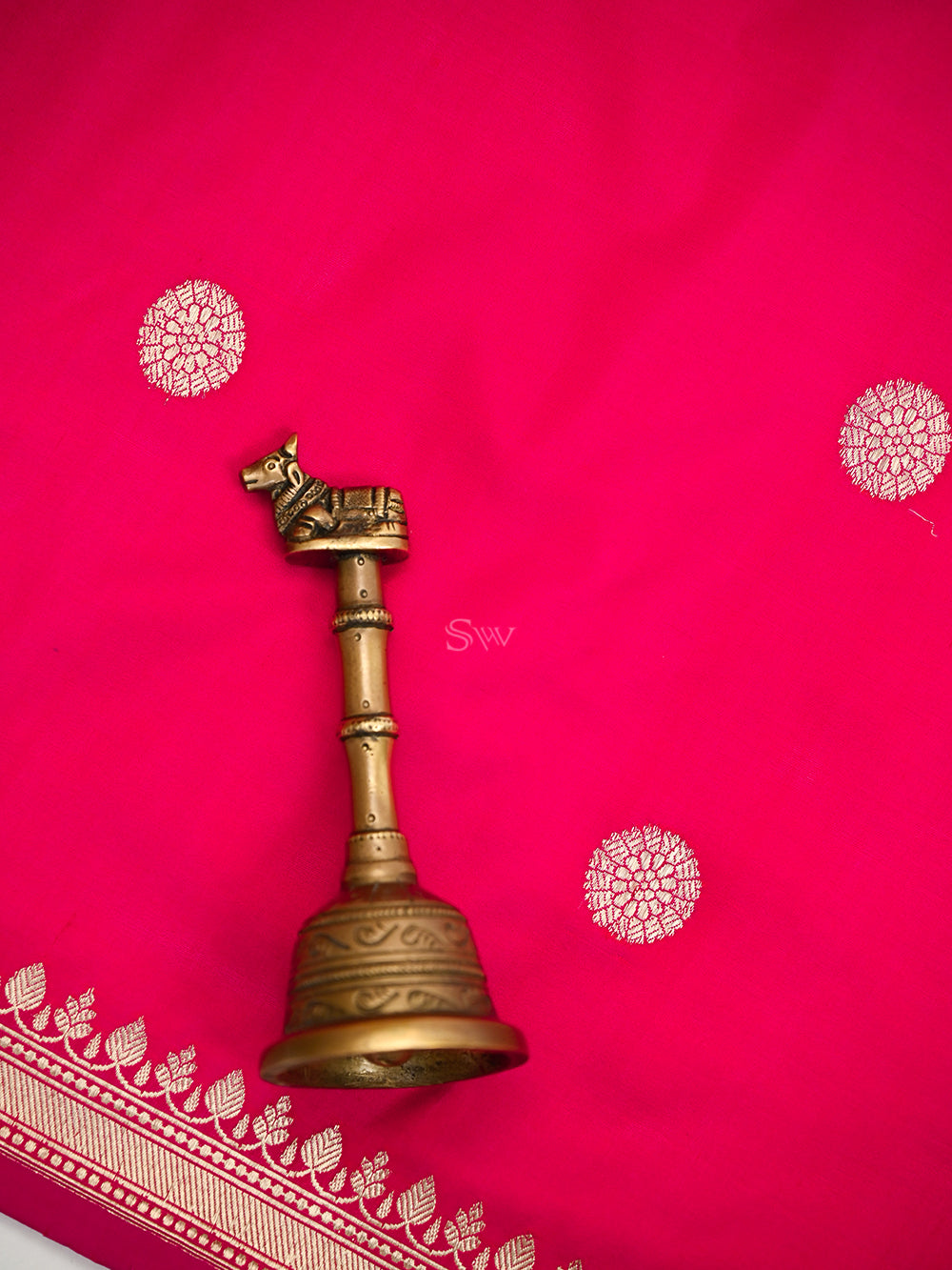 Dark Pink Konia Katan Silk Handloom Banarasi Saree - Sacred Weaves