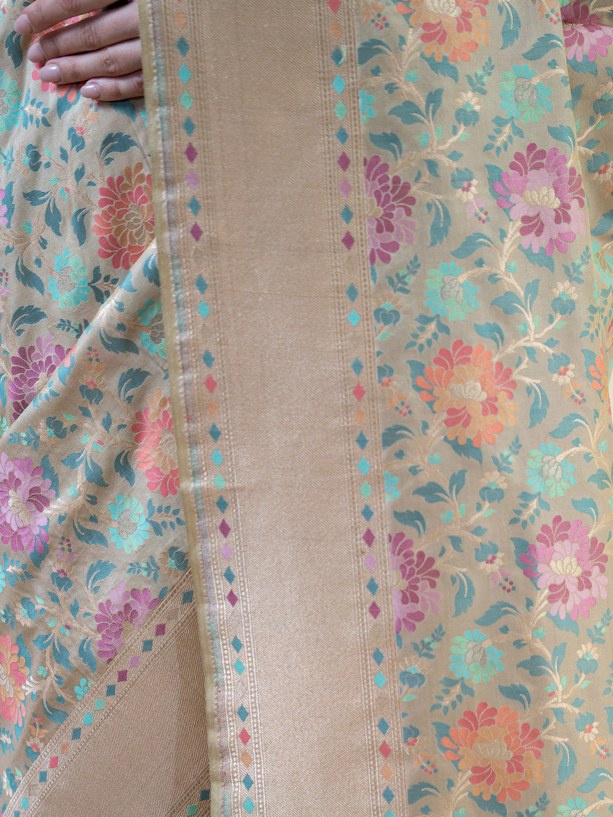 Beige Meenakari Katan Silk Handloom Banarasi Saree - Sacred Weaves