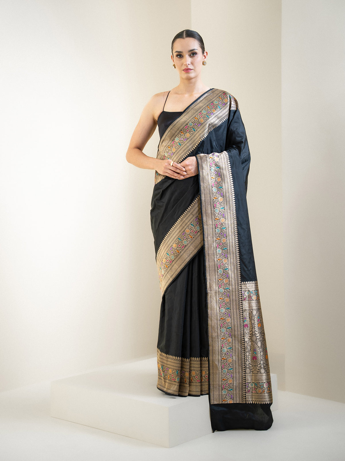 Black Plain Meenakari Katan Silk Handloom Banarasi Saree - Sacred Weaves