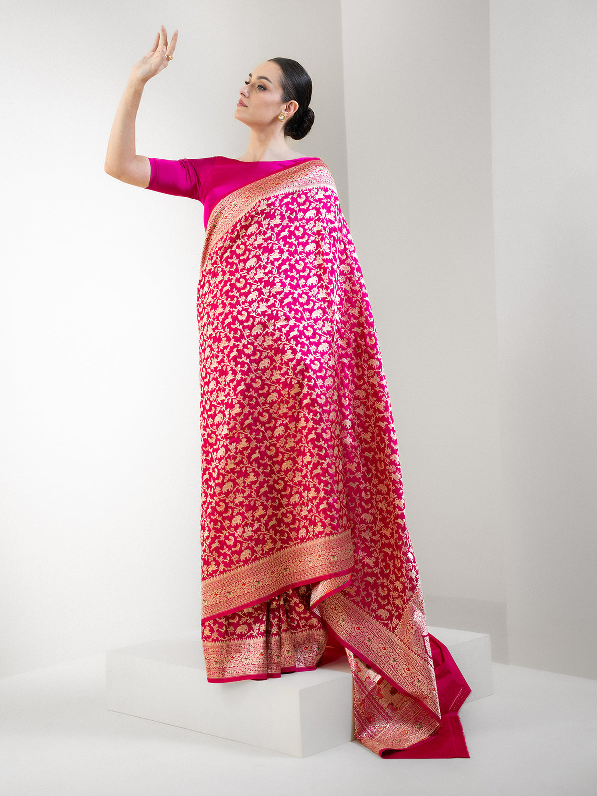 Pink Red Shikargah Katan Silk Handloom Banarasi Saree