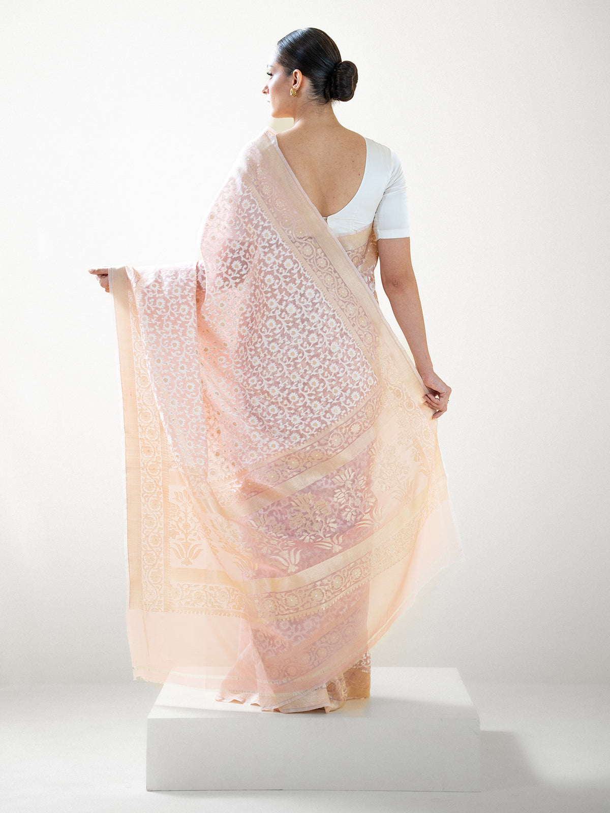 Pastel Pink Jaal Organza Handloom Banarasi Saree - Sacred Weaves