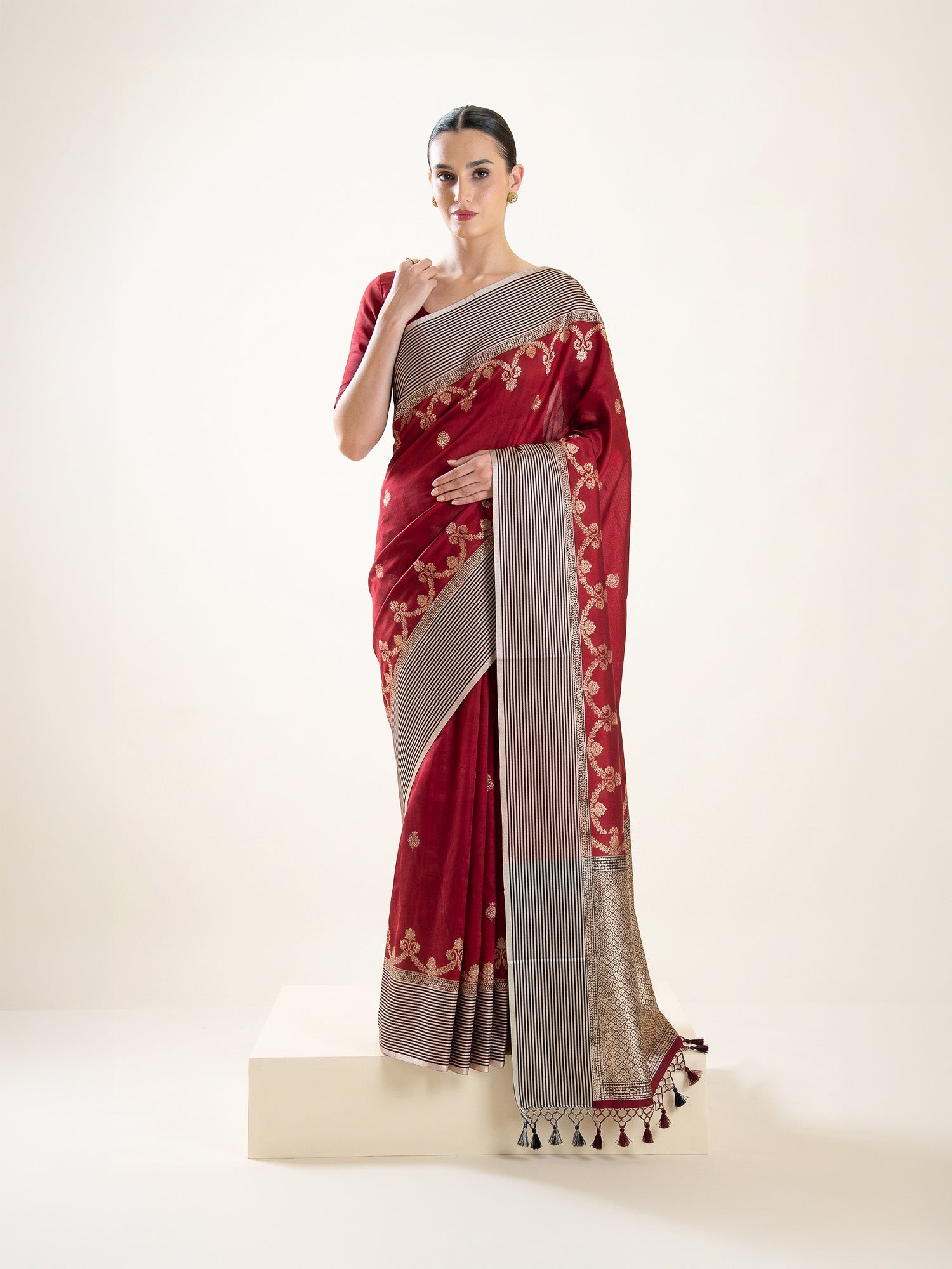 Maroon Booti Tussar Silk Handloom Banarasi Saree - Sacred Weaves