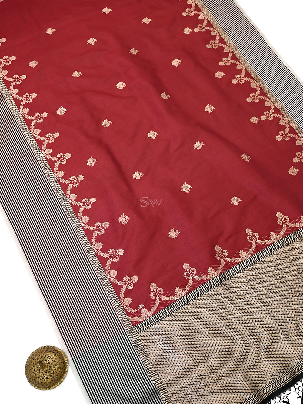 Maroon Booti Tussar Silk Handloom Banarasi Saree - Sacred Weaves