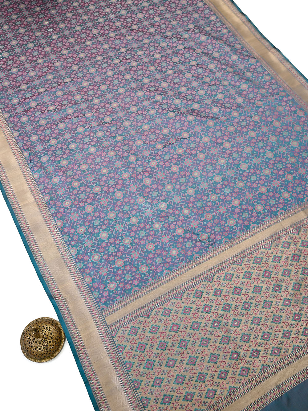 Blueish Grey Geometric Tanchoi Silk Handloom Banarasi Saree - Sacred Weaves