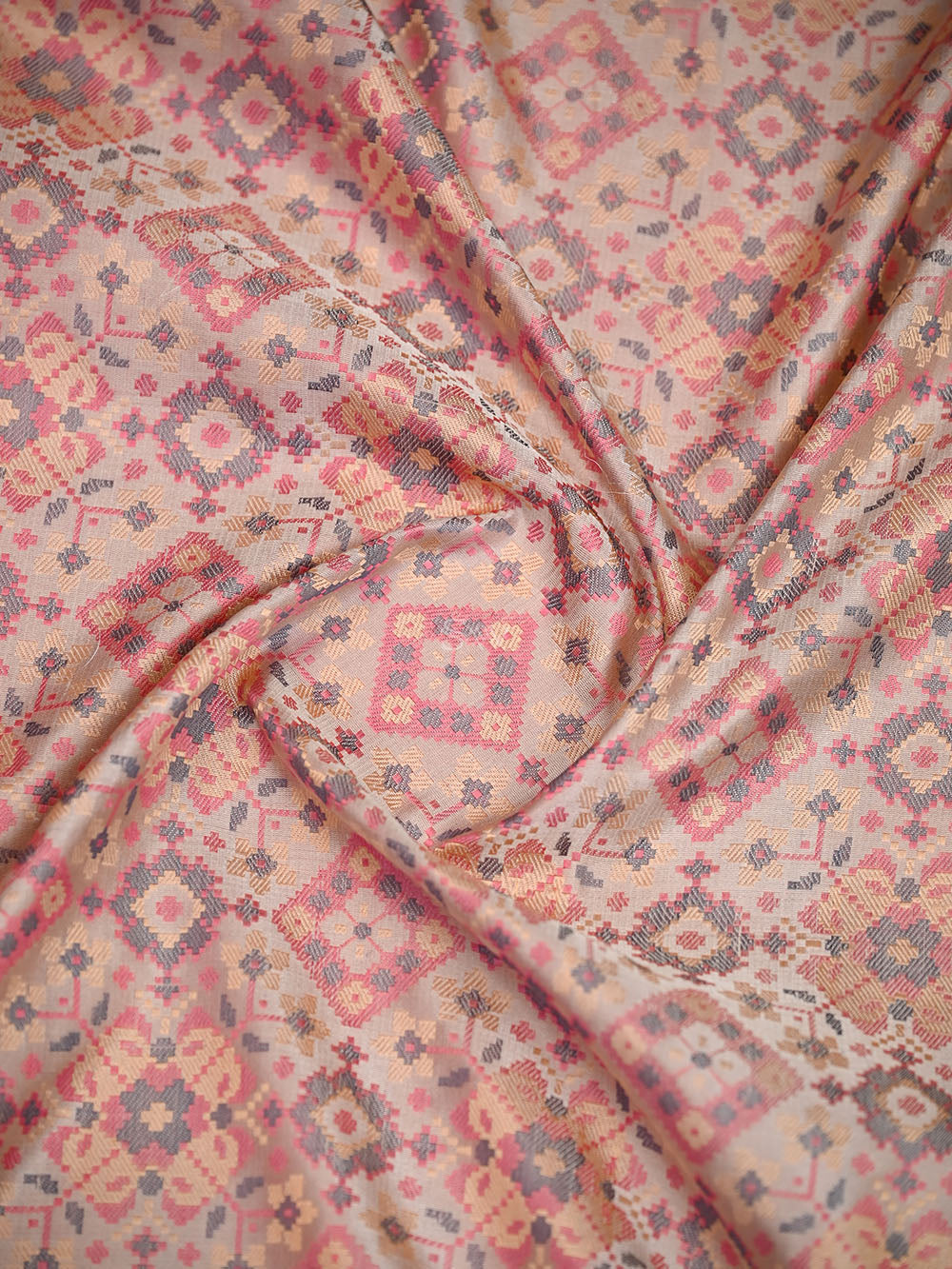 Beige Floral Tanchoi Silk Handloom Banarasi Saree - Sacred Weaves