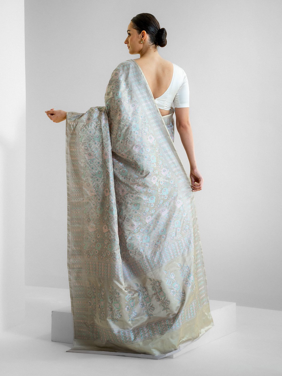 Beige Grey Tanchoi Silk Handloom Banarasi Saree - Sacred Weaves