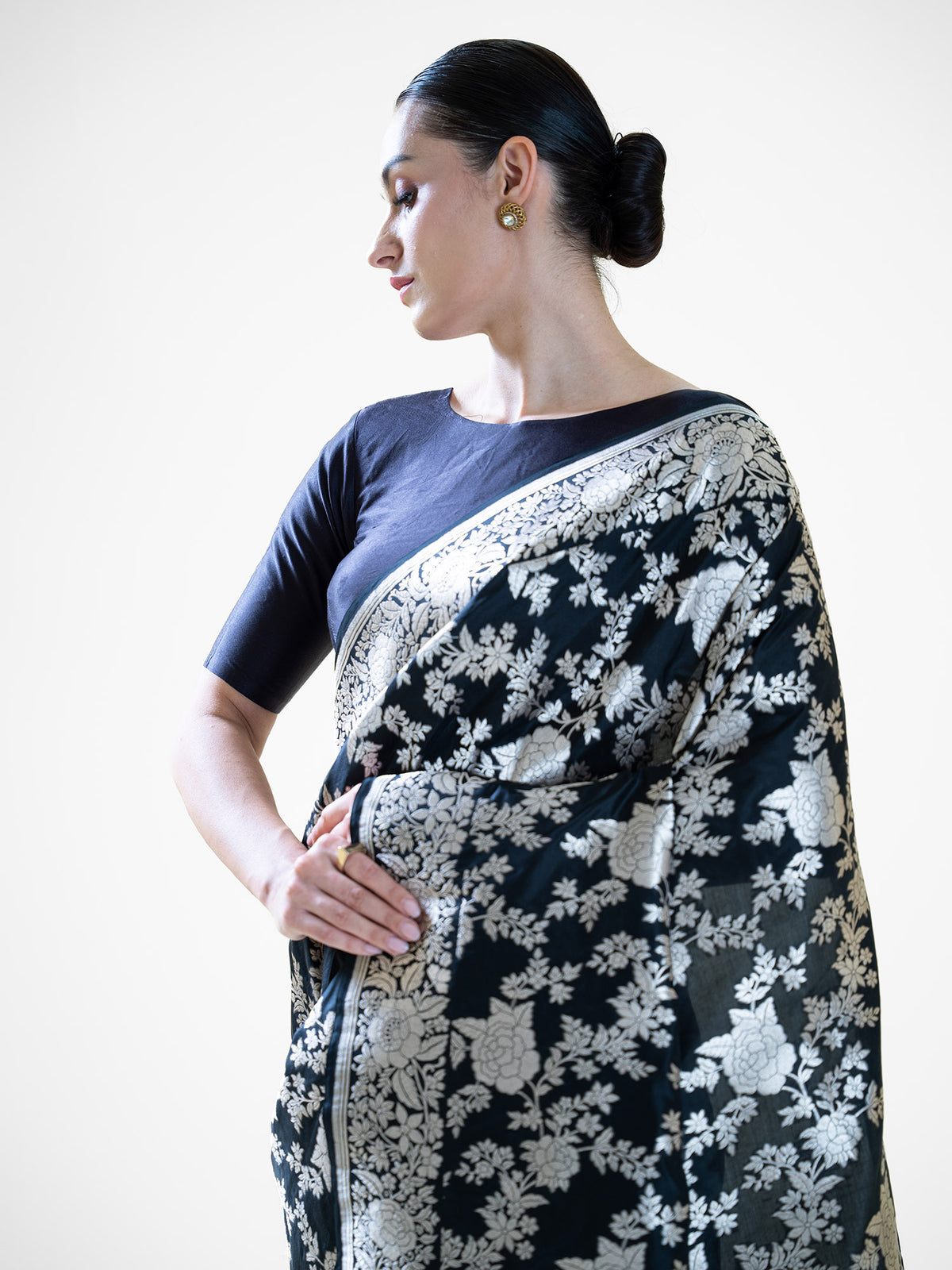 Black Jaal Katan Silk Handloom Banarasi Saree - Sacred Weaves