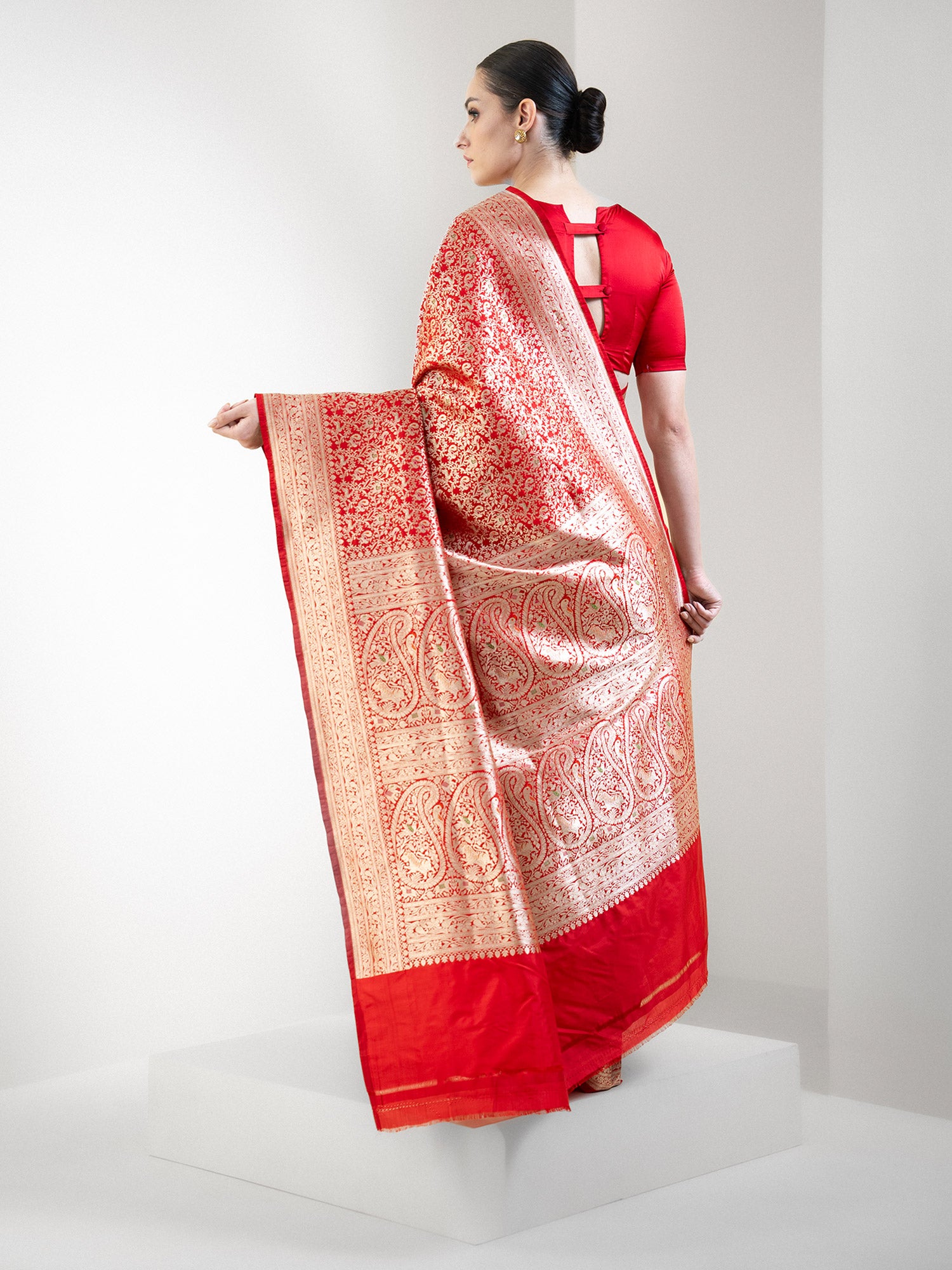 Red Shikargah Katan Silk Handloom Banarasi Saree - Sacred Weaves