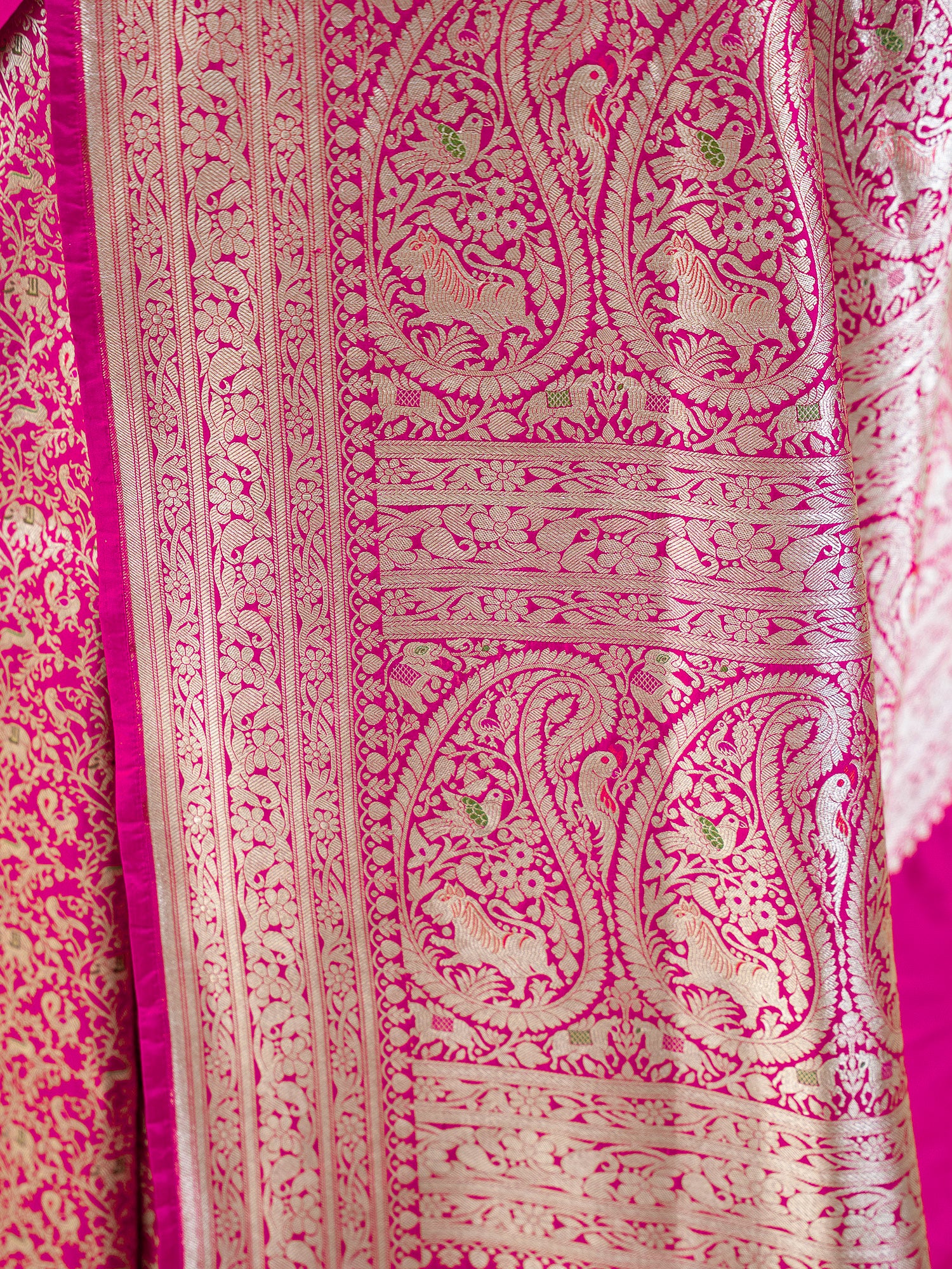Dark Pink Shikargah Katan Silk Handloom Banarasi Saree - Sacred Weaves