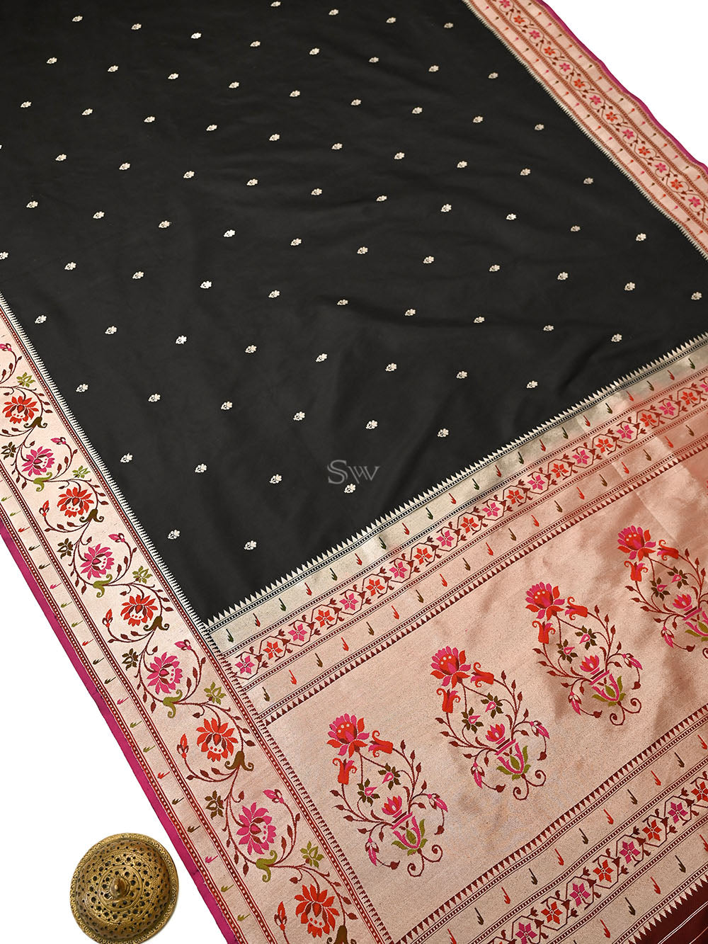 Black Booti Paithani Katan Silk Handloom Banarasi Saree - Sacred Weaves