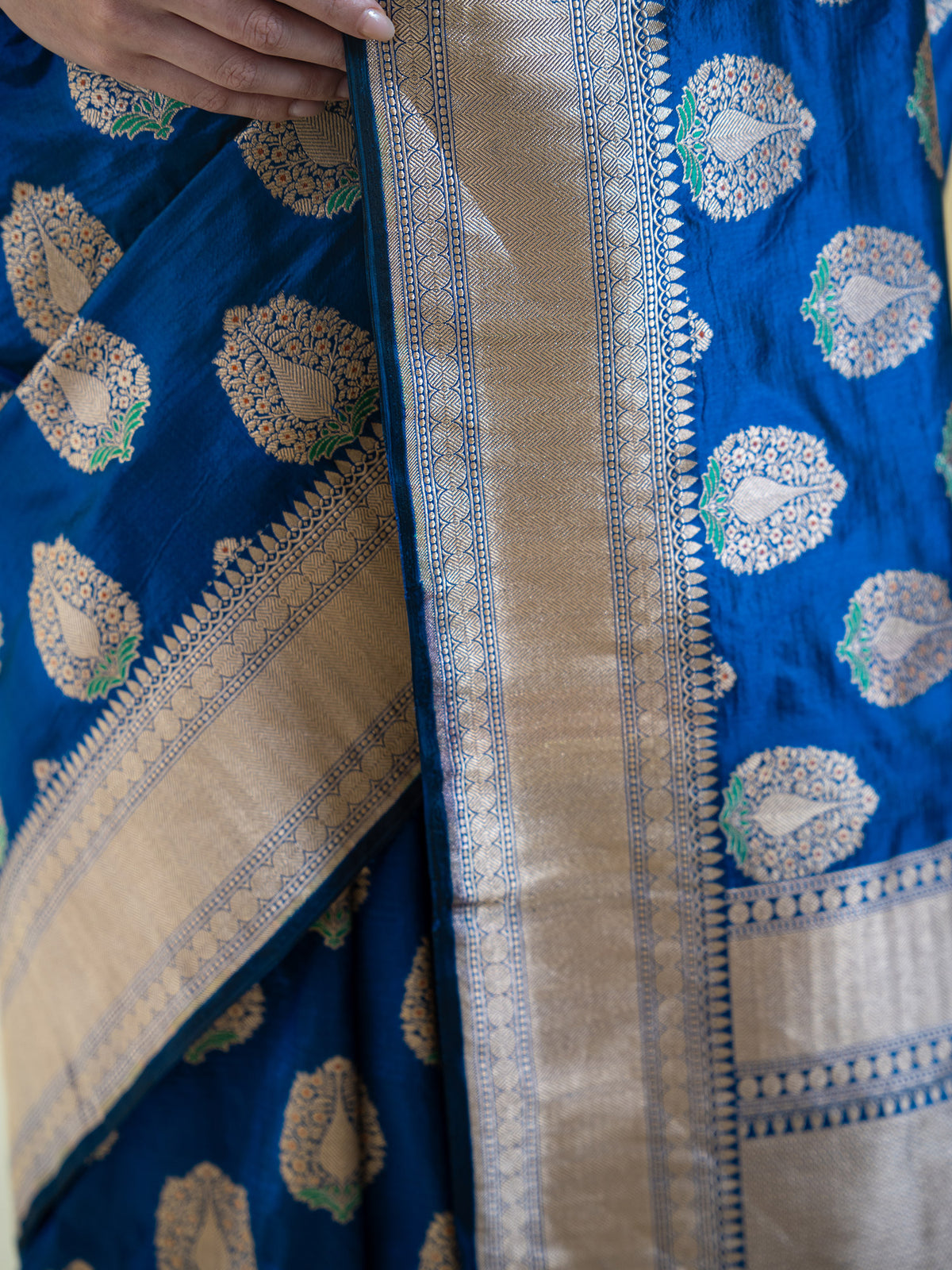 Blue Meenakari Boota Katan Silk Handloom Banarasi Saree - Sacred Weaves