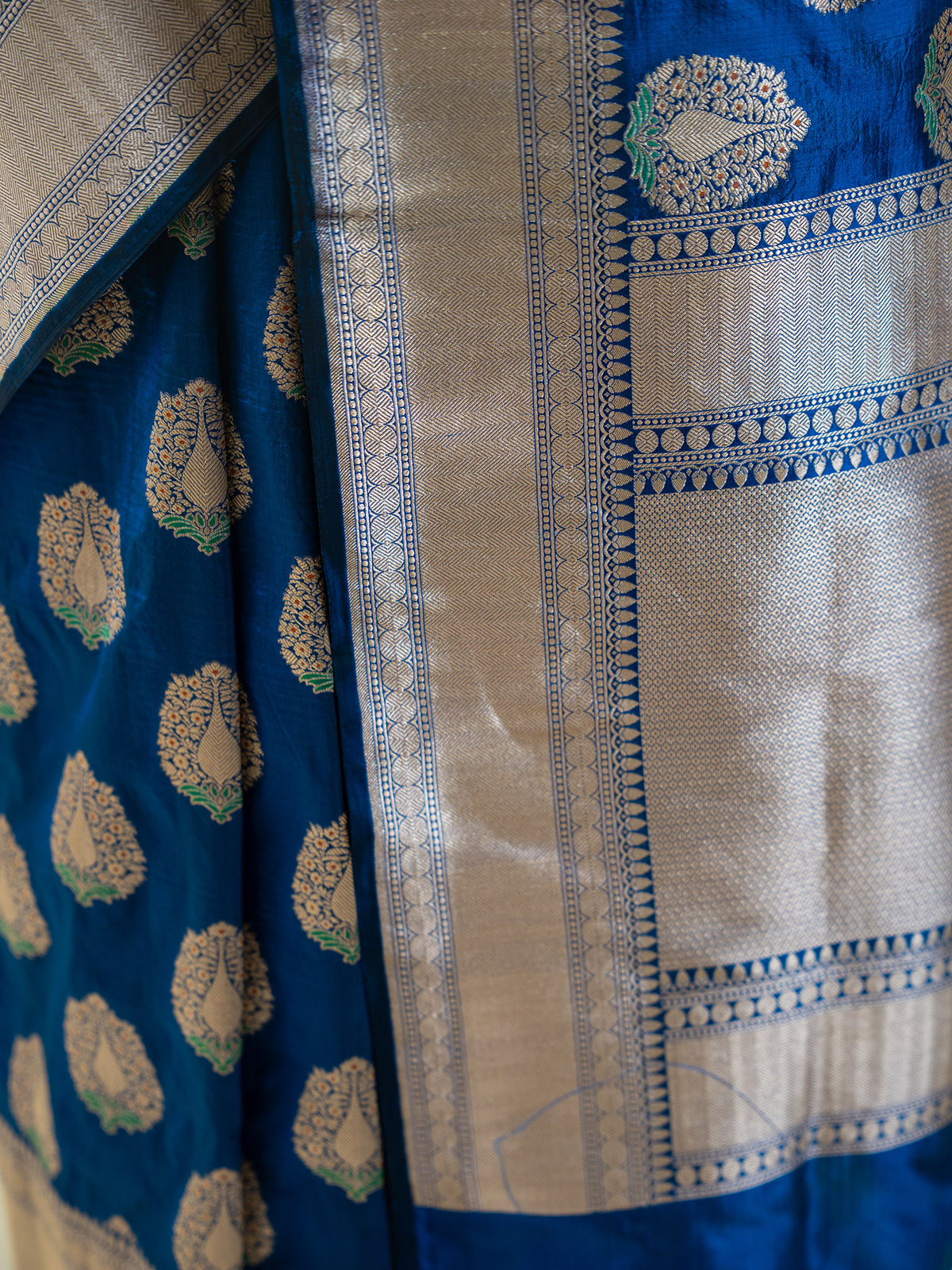 Blue Meenakari Boota Katan Silk Handloom Banarasi Saree - Sacred Weaves