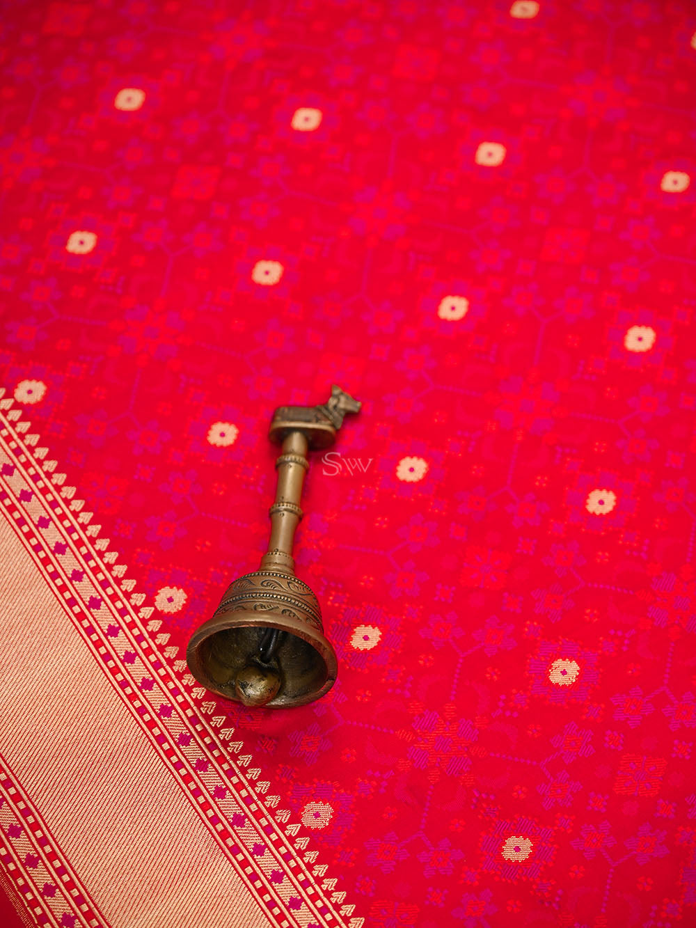 Red Geometric Tanchoi Silk Handloom Banarasi Saree - Sacred Weaves