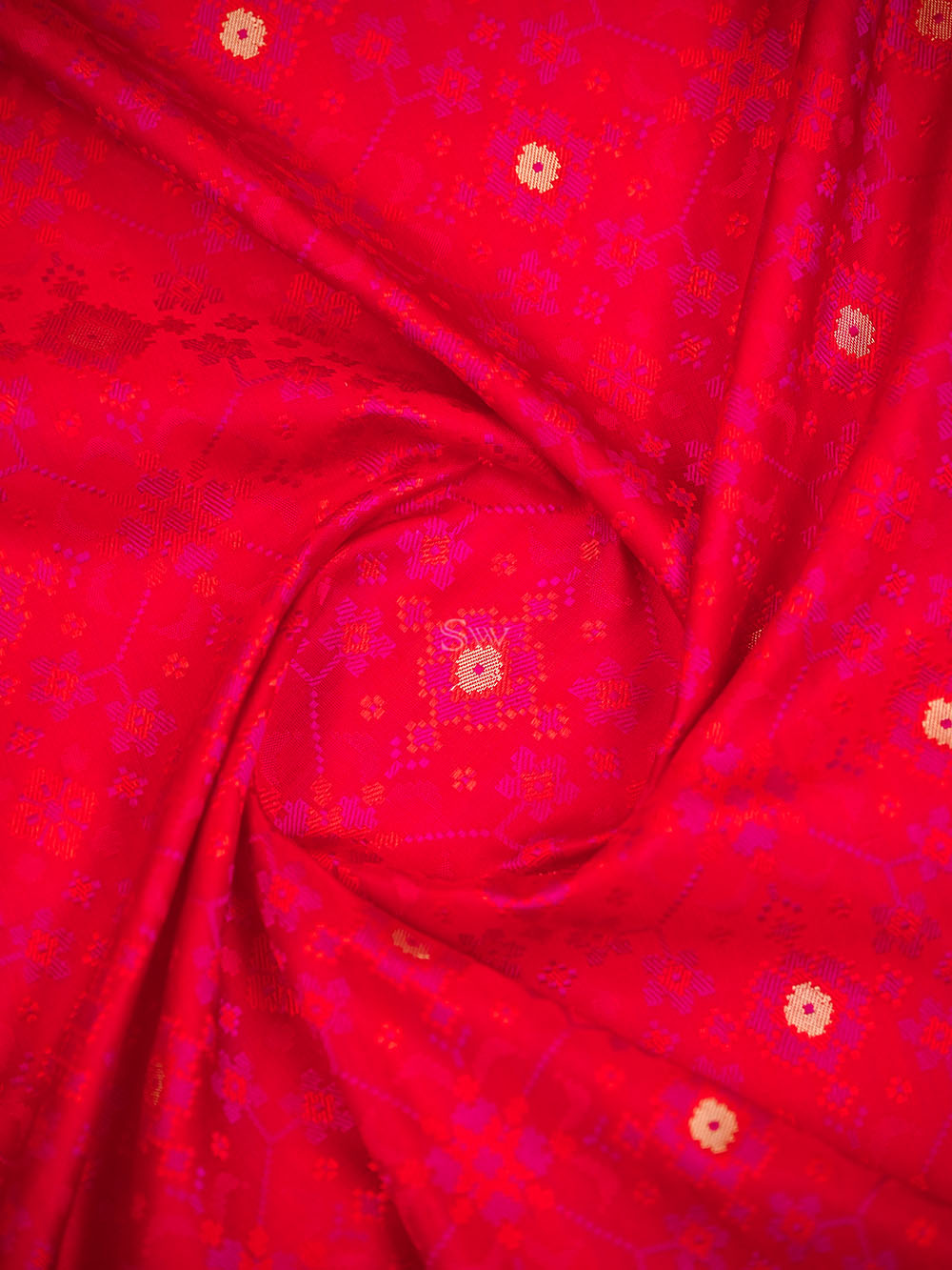Red Geometric Tanchoi Silk Handloom Banarasi Saree - Sacred Weaves