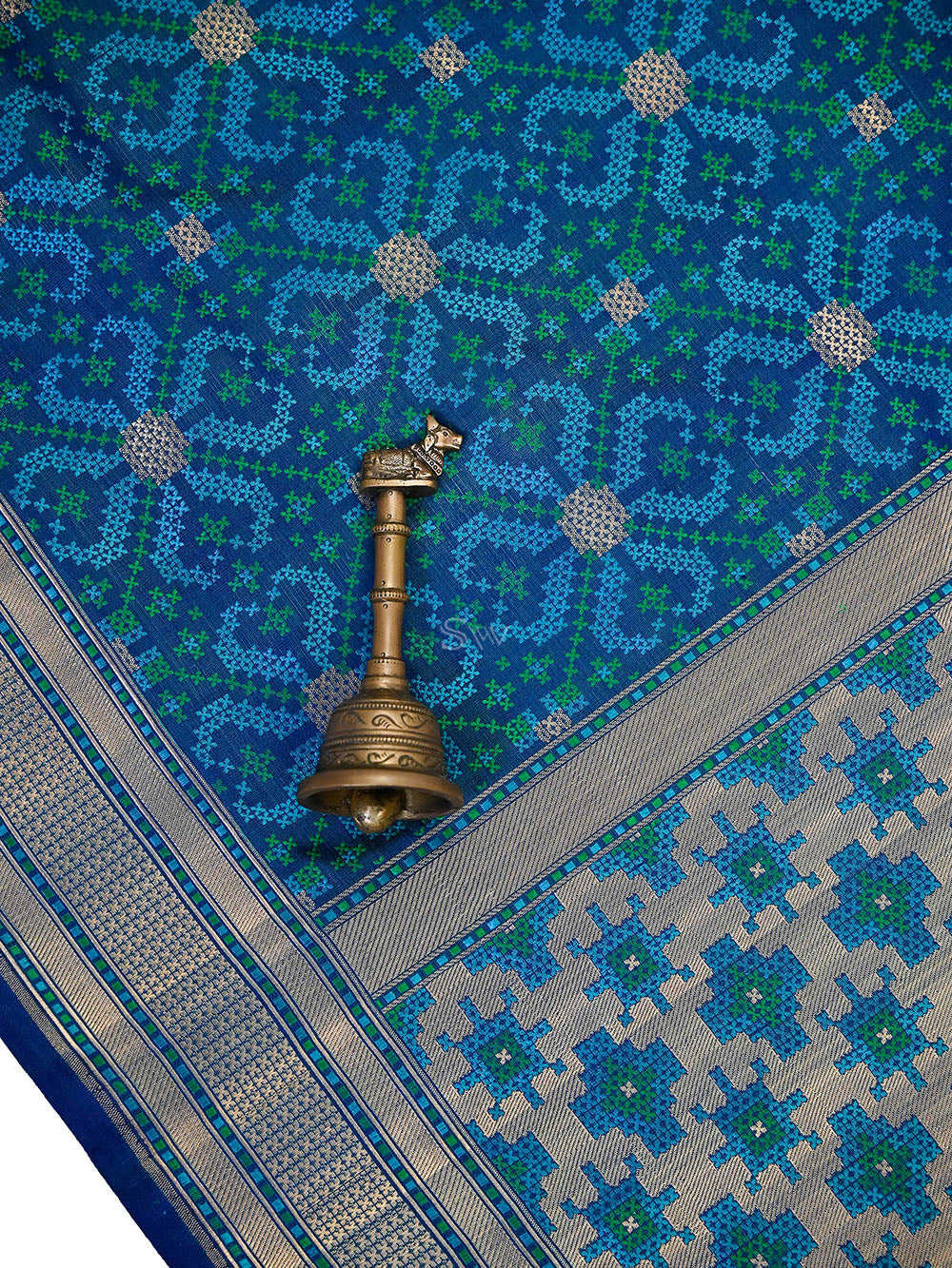 Blue Geometric Tanchoi Silk Handloom Banarasi Saree - Sacred Weaves