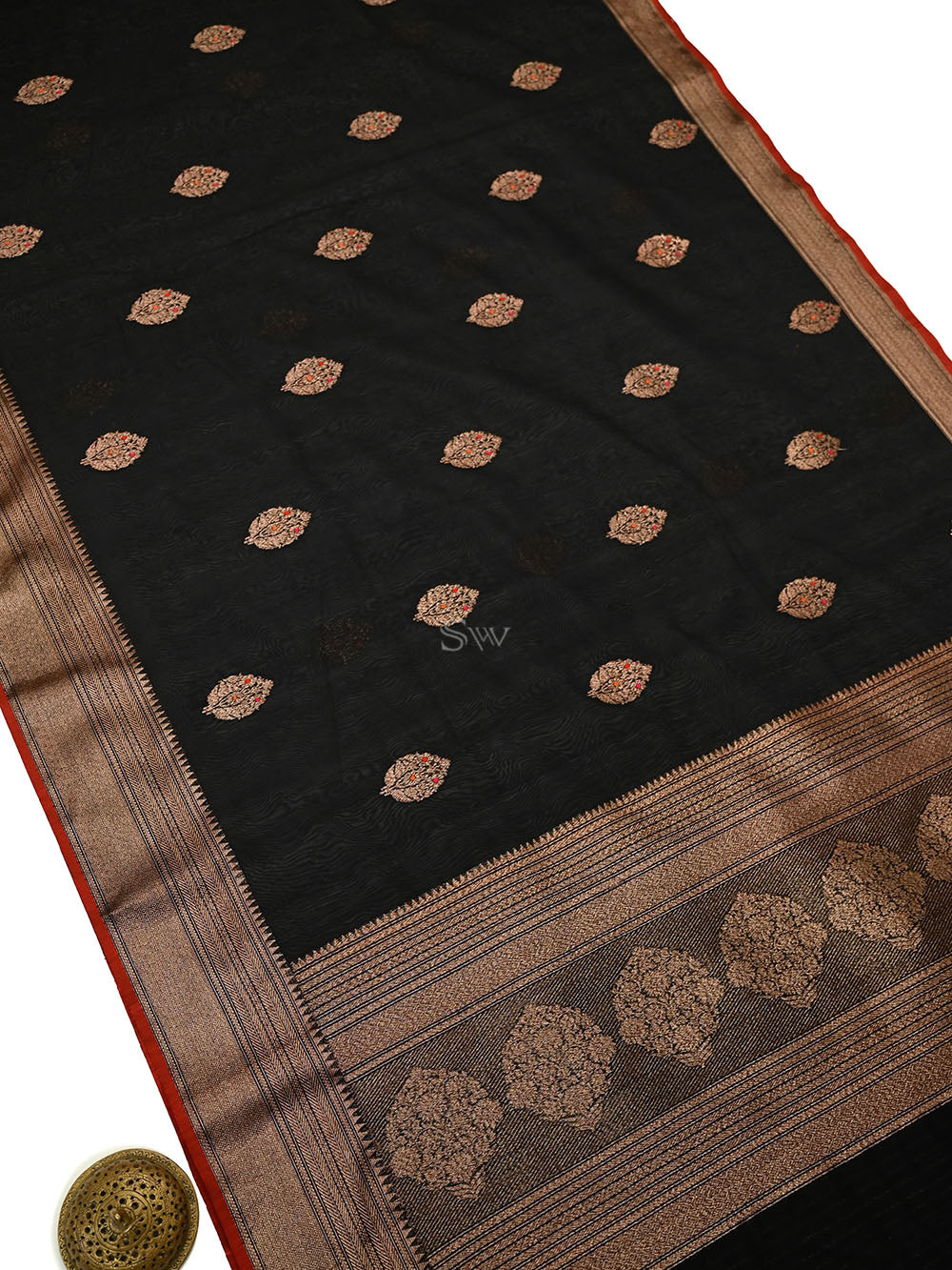 Black Booti Chanderi Silk Handloom Banarasi Saree - Sacred Weaves