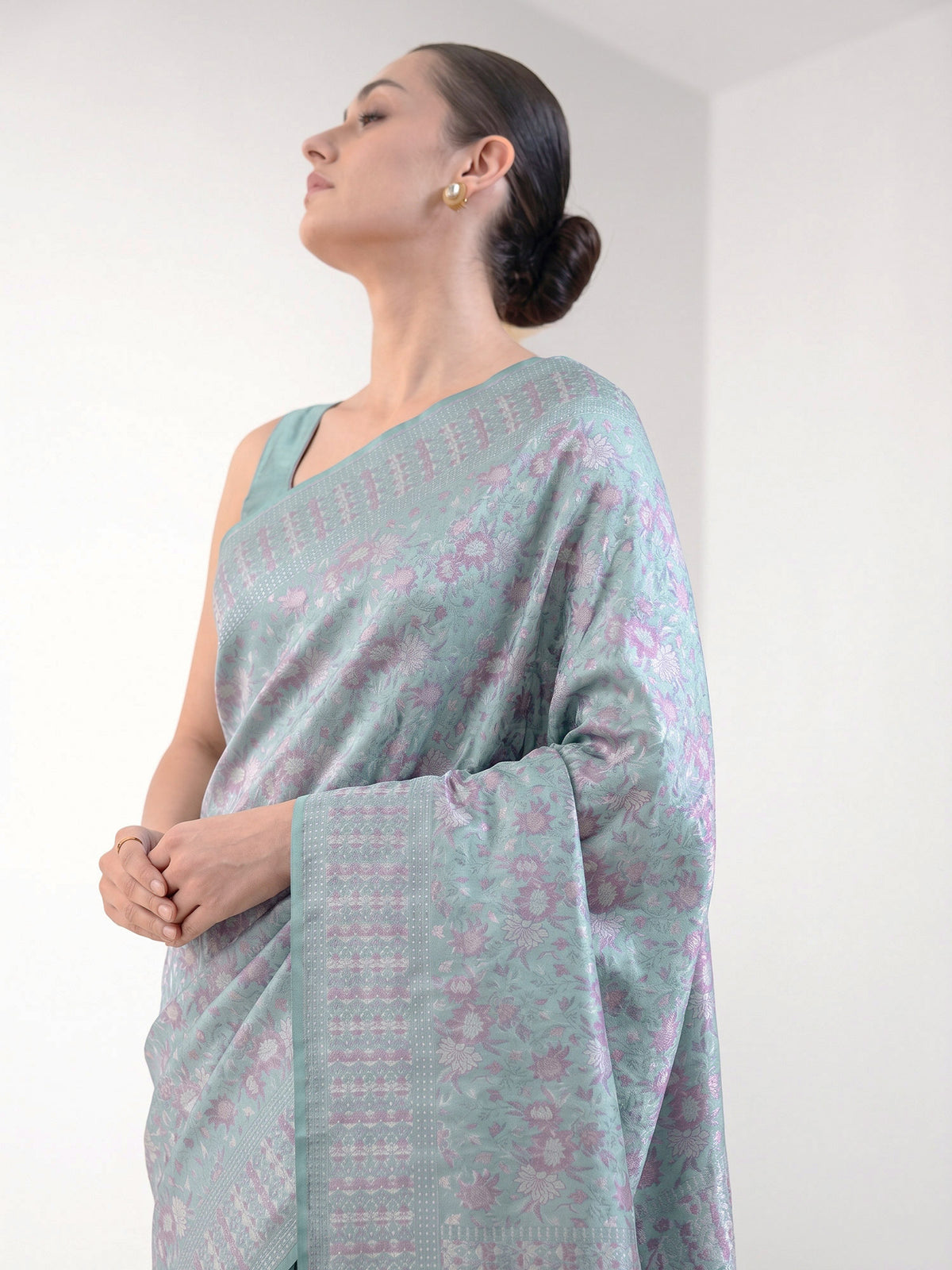 Aqua Blue Floral Jaal Tanchoi Silk Handloom Banarasi Saree - Sacred Weaves