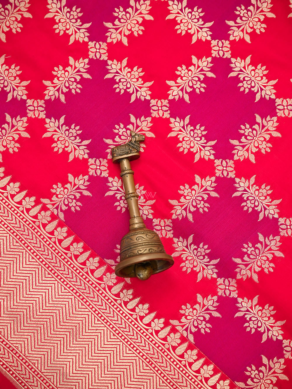 Red Pink Rangkat Jaal Katan Silk Handloom Banarasi Saree - Sacred Weaves