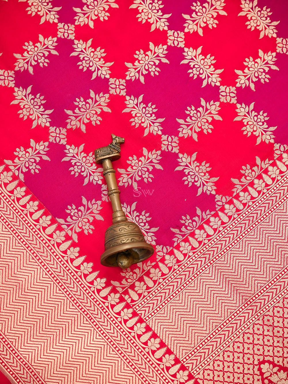 Red Pink Rangkat Jaal Katan Silk Handloom Banarasi Saree - Sacred Weaves