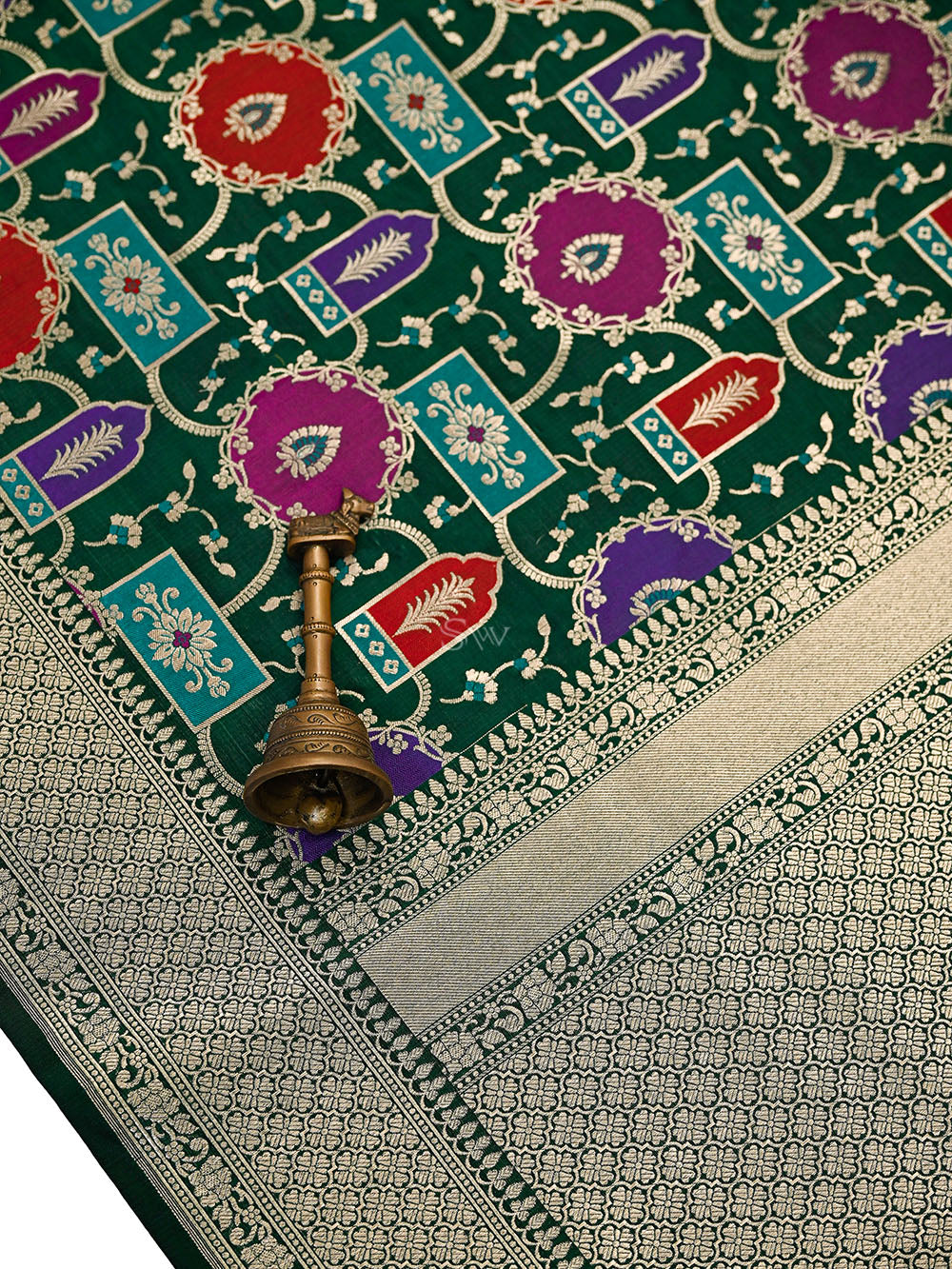 Bottle Green Jaal Rangkat Katan Silk Handloom Banarasi Saree - Sacred Weaves