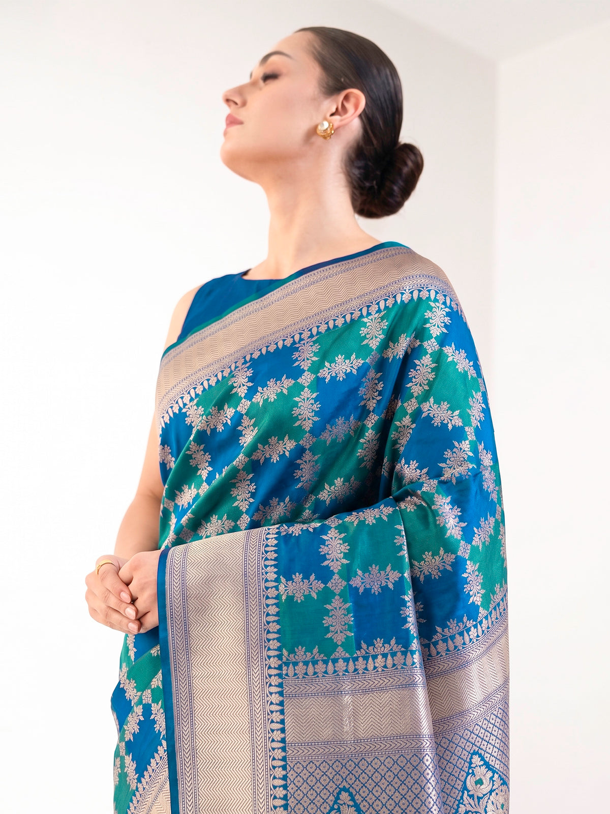 Blue Green Rangkat Jaal Katan Silk Handloom Banarasi Saree - Sacred Weaves