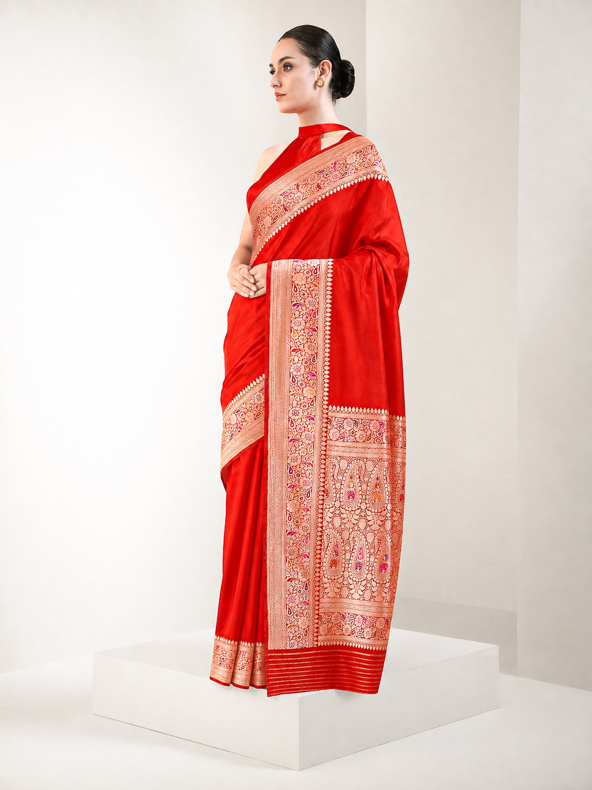 Red Plain Katan Silk Handloom Banarasi Saree - Sacred Weaves