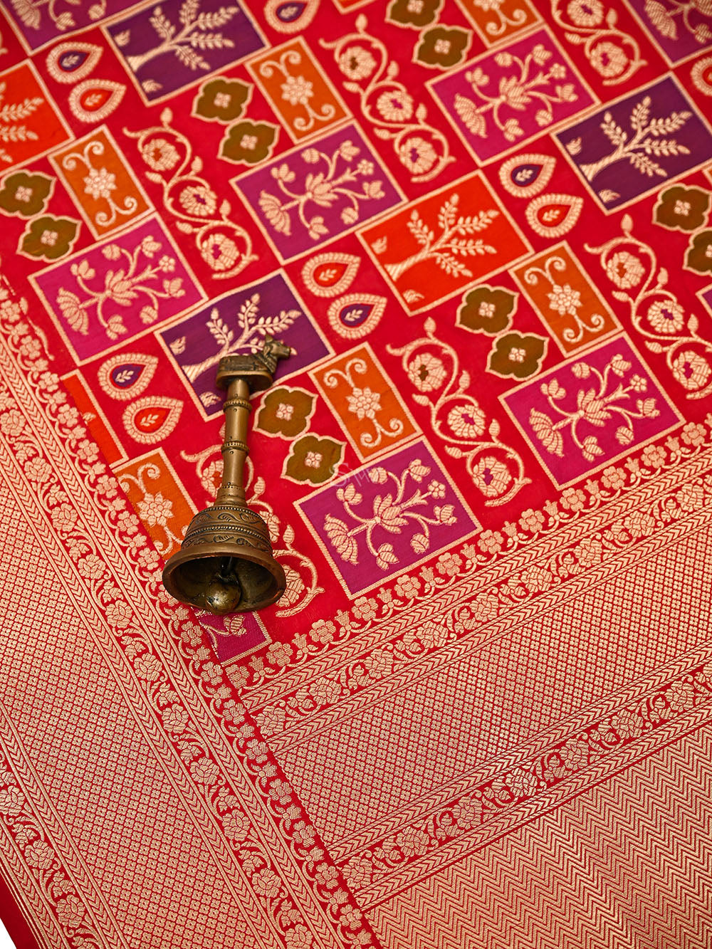 Red Jaal Rangkat Katan Silk Handloom Banarasi Saree - Sacred Weaves