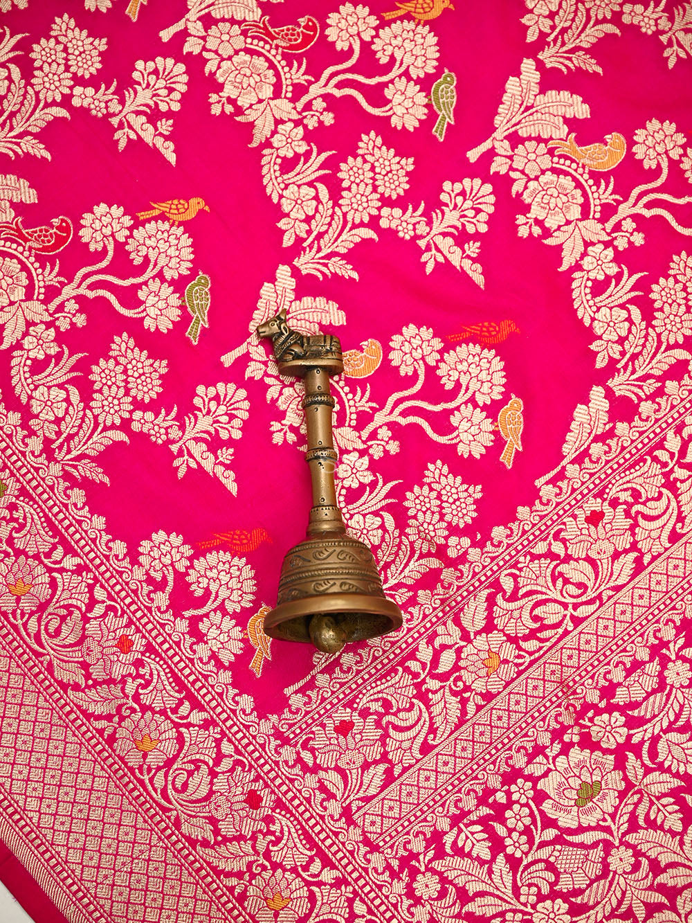 Pink Red Shikargah Meenakari Katan Silk Handloom Banarasi Saree - Sacred Weaves