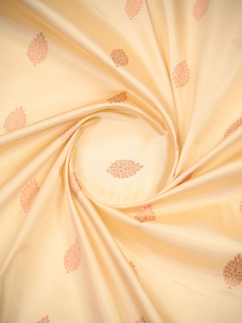 Beige Red Floral Boota Katan Silk Handloom Banarasi Saree - Sacred Weaves