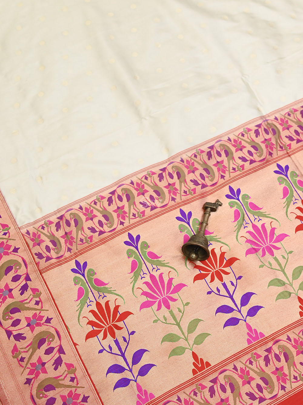 Cream Paithani Shikargah Katan Silk Handloom Banarasi Saree - Sacred Weaves