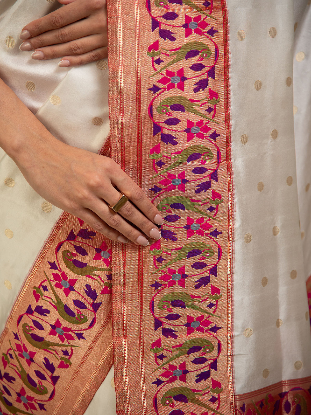 Cream Paithani Katan Silk Handloom Banarasi Saree