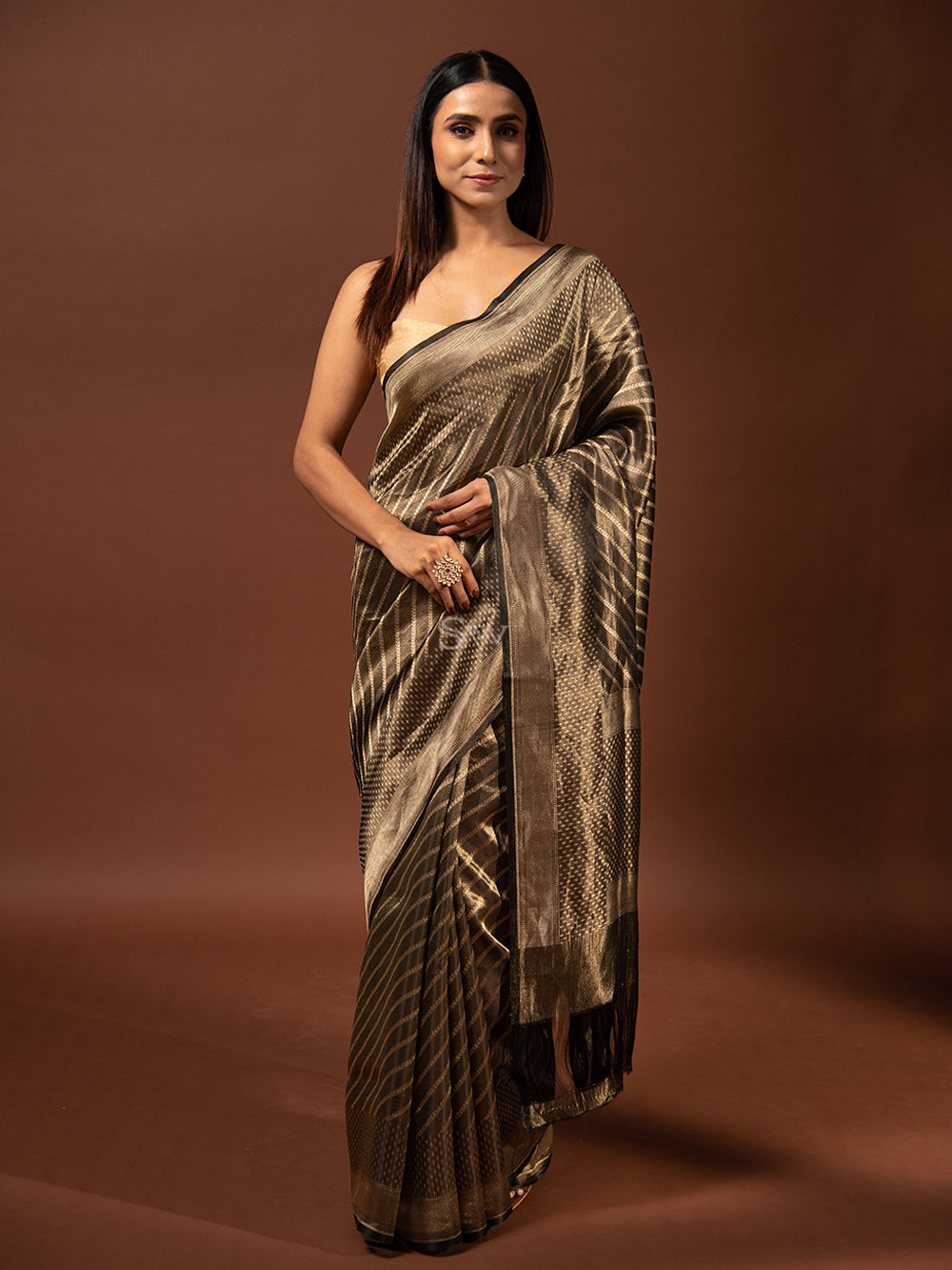 Black Gold Tissue Handloom Banarasi Saree - Sacred Weaves