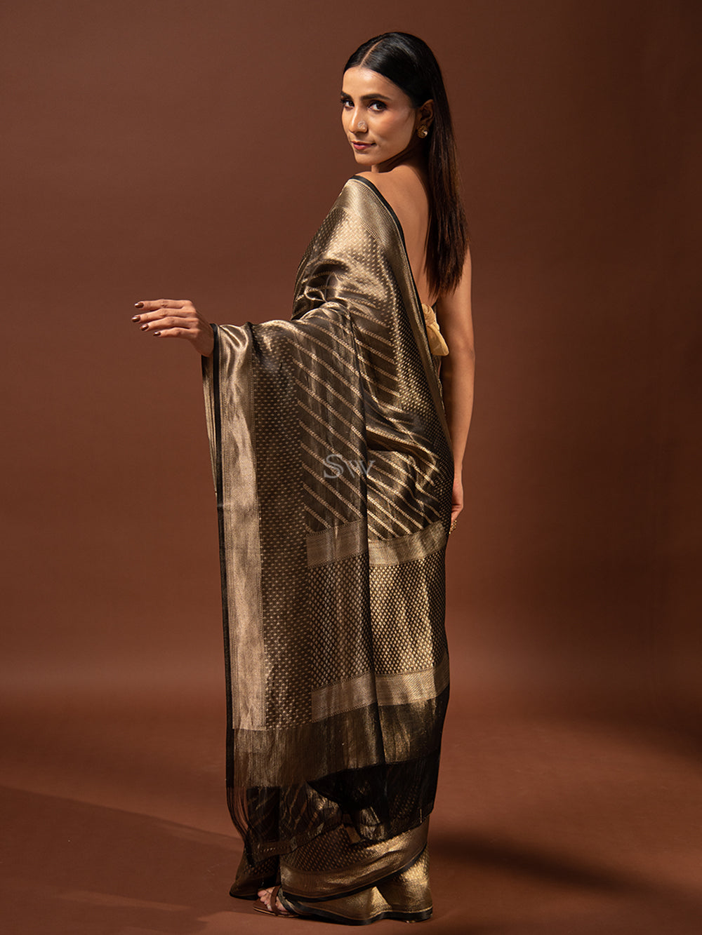 Black Gold Tissue Handloom Banarasi Saree - Sacred Weaves