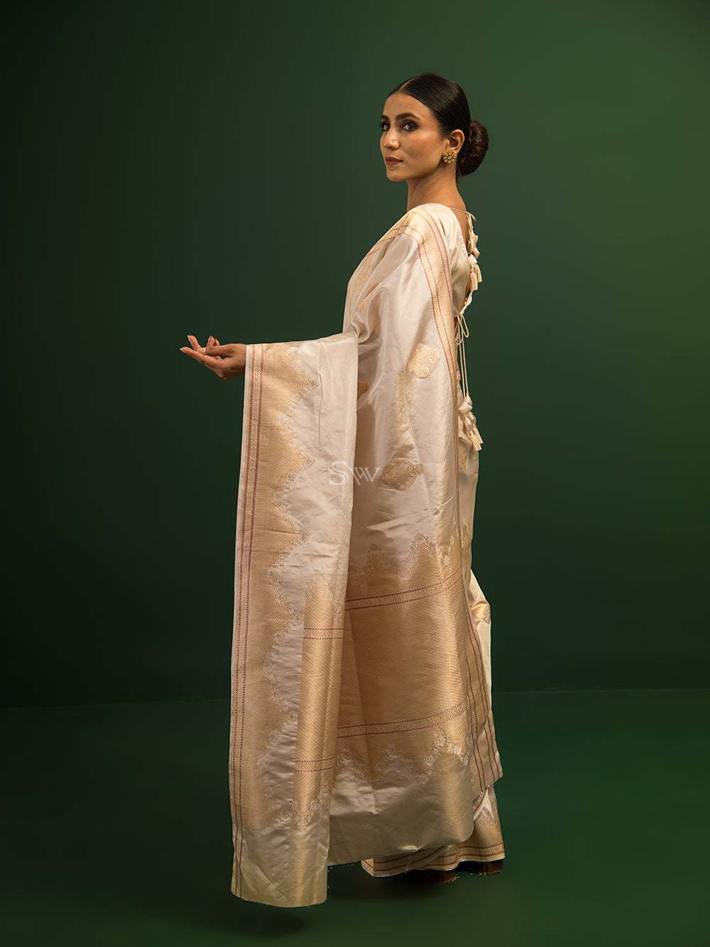 Cream Katan Silk Tissue Handloom Banarasi Saree - Sacred Weaves