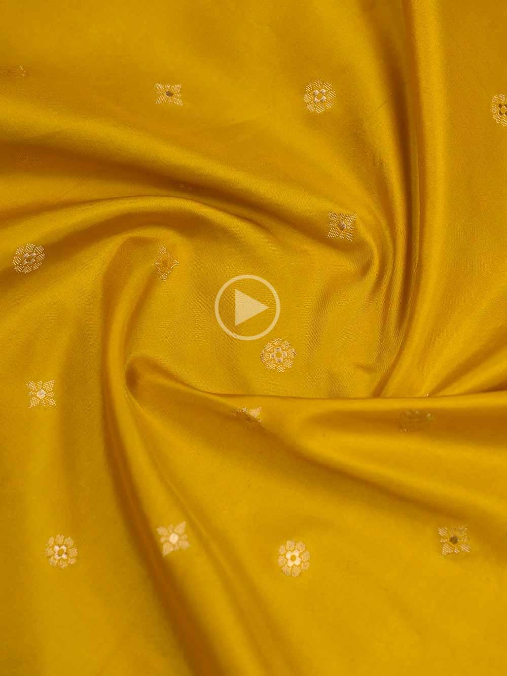 <iframe src="https://player.vimeo.com/video/854961578?badge=0&amp;autopause=0&amp;player_id=0&amp;app_id=58479" width="1080" height="1920" frameborder="0" allow="autoplay; fullscreen; picture-in-picture" title="Mustard Paithani Katan Silk Handloom Banarasi Saree_HO26544V"></iframe>
