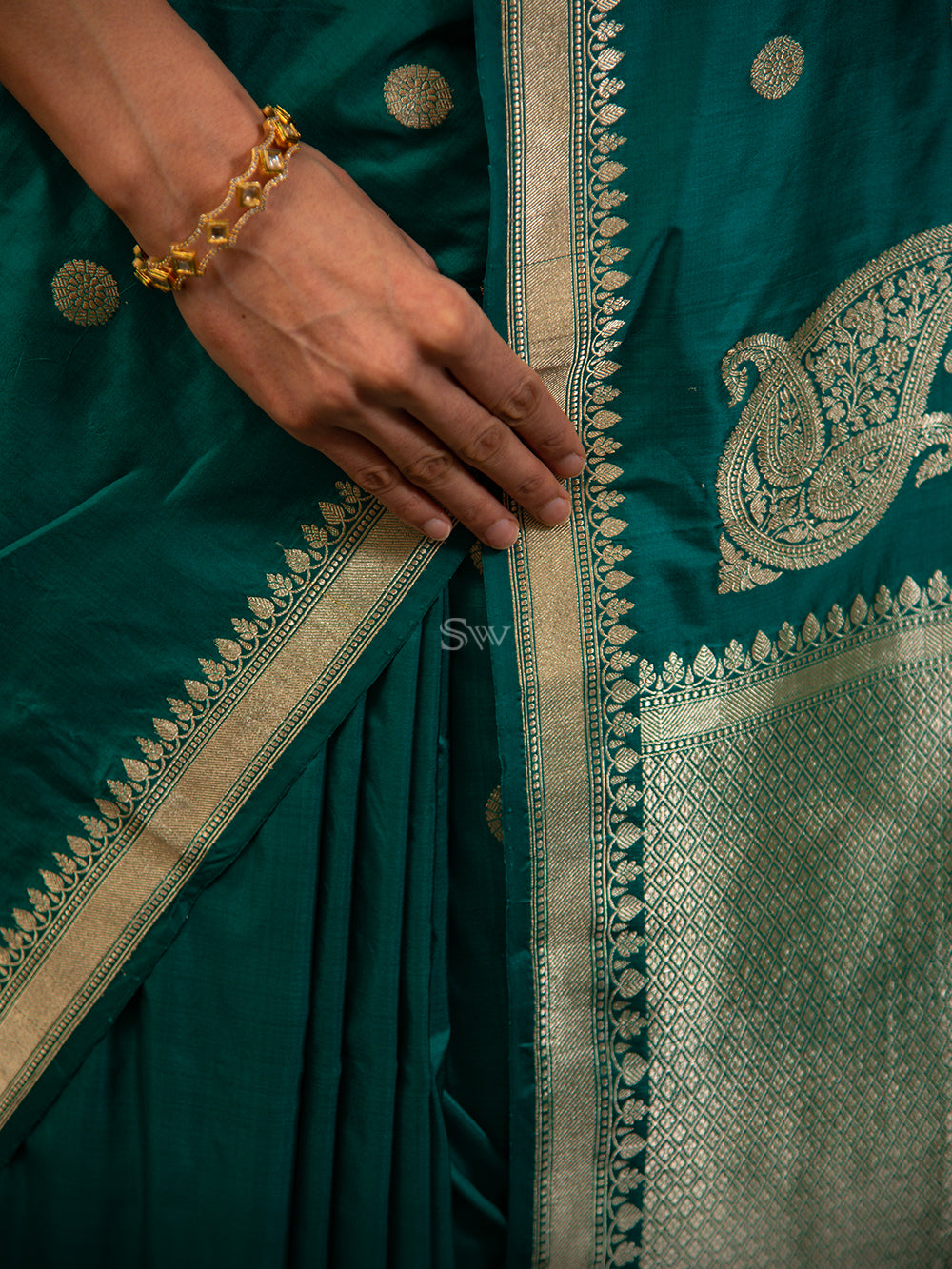 Teal Green Konia Katan Silk Handloom Banarasi Saree - Sacred Weaves