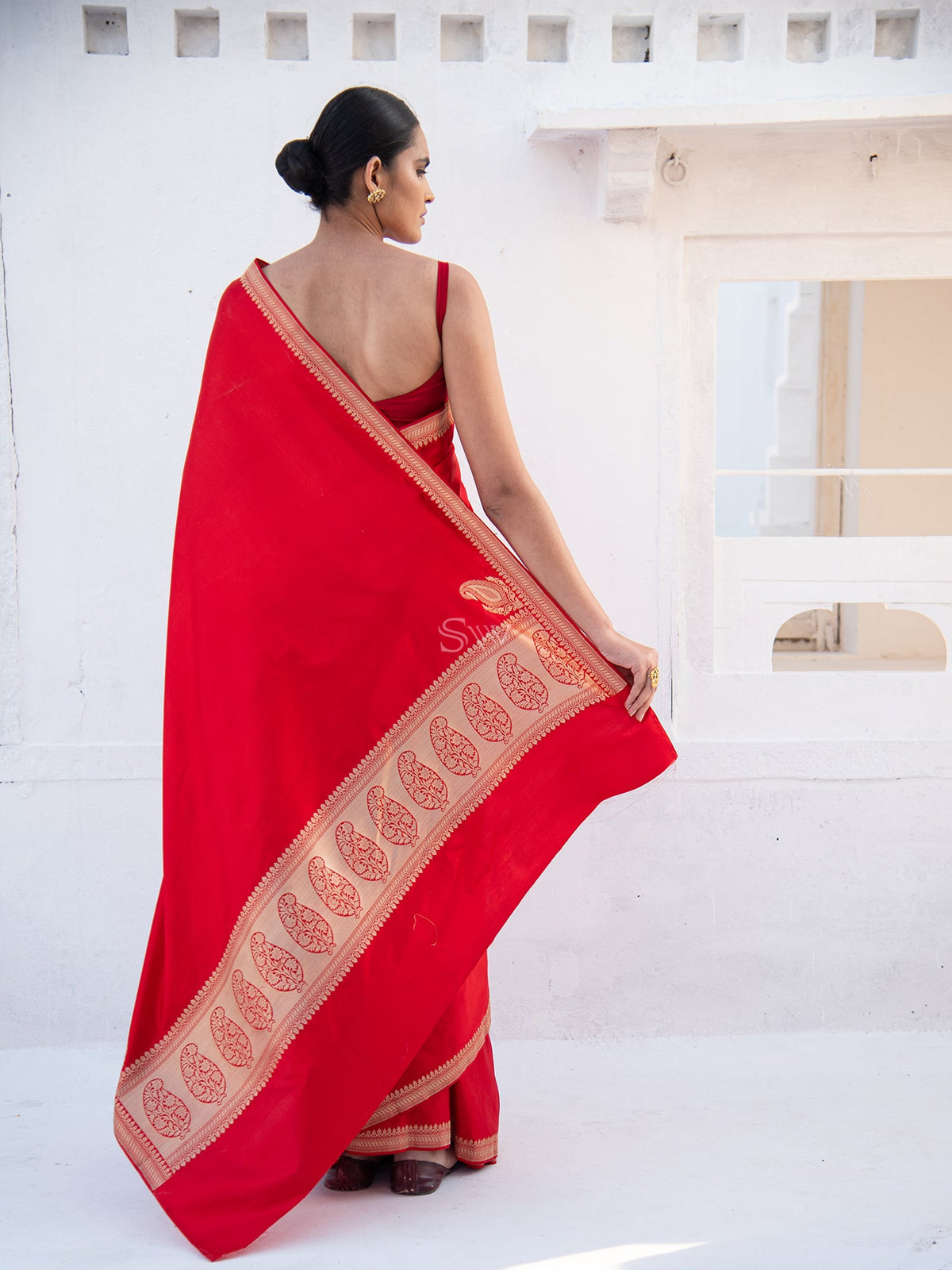 Red Konia Satin Silk Handloom Banarasi Saree - Sacred Weaves