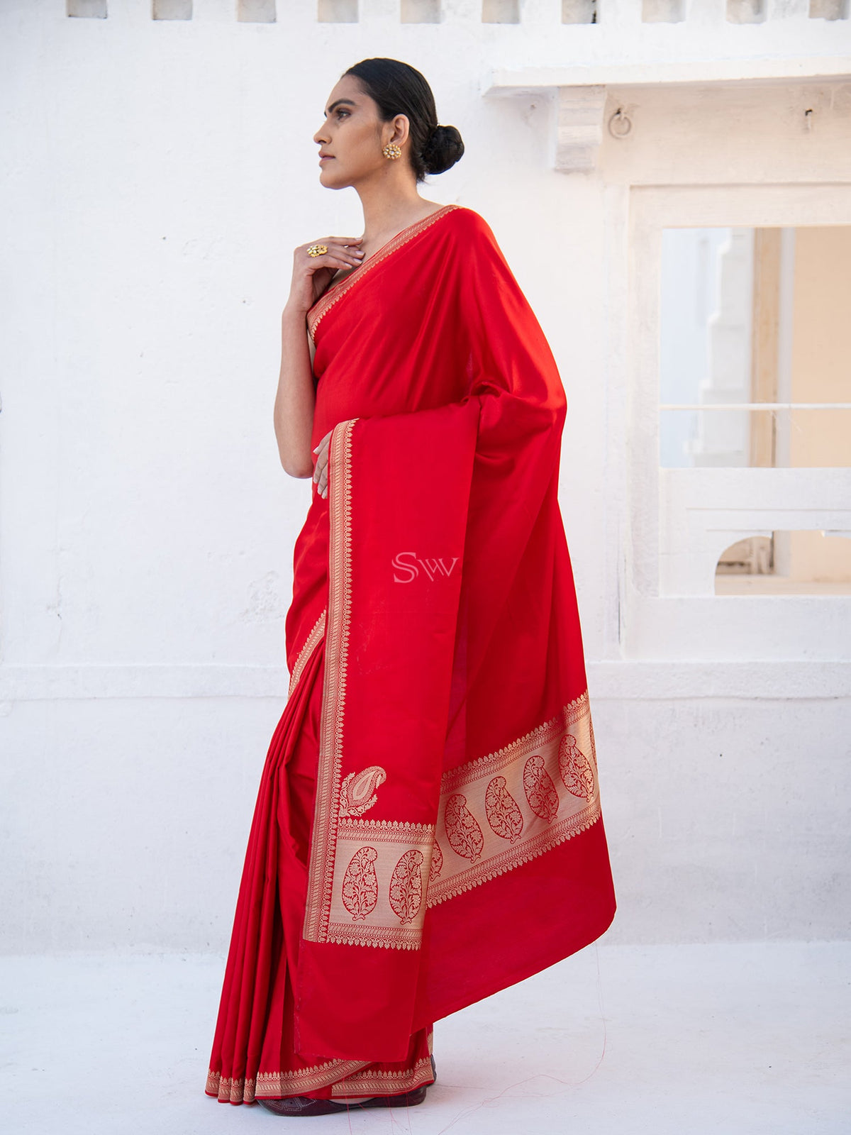 Red Konia Satin Silk Handloom Banarasi Saree - Sacred Weaves