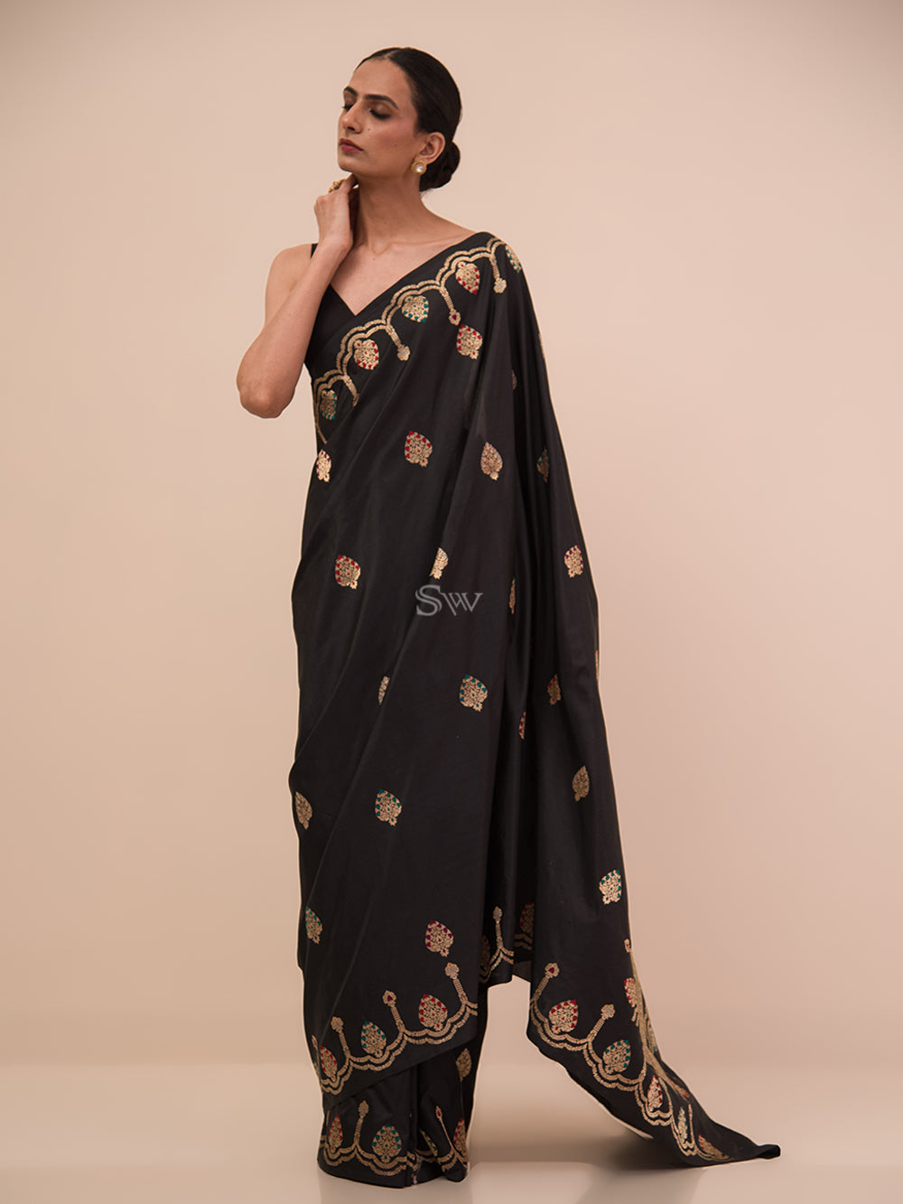 Black Meenakari Booti Katan Silk Handloom Banarasi Saree - Sacred Weaves
