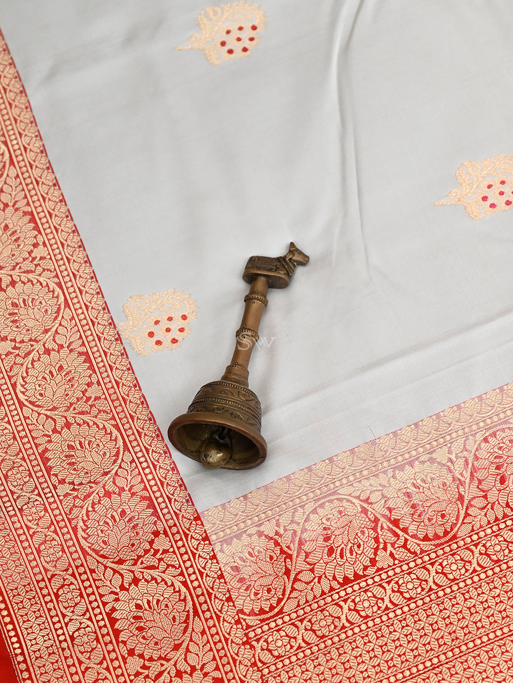 White Meenakari Boota Satin Silk Handloom Banarasi Saree - Sacred Weaves