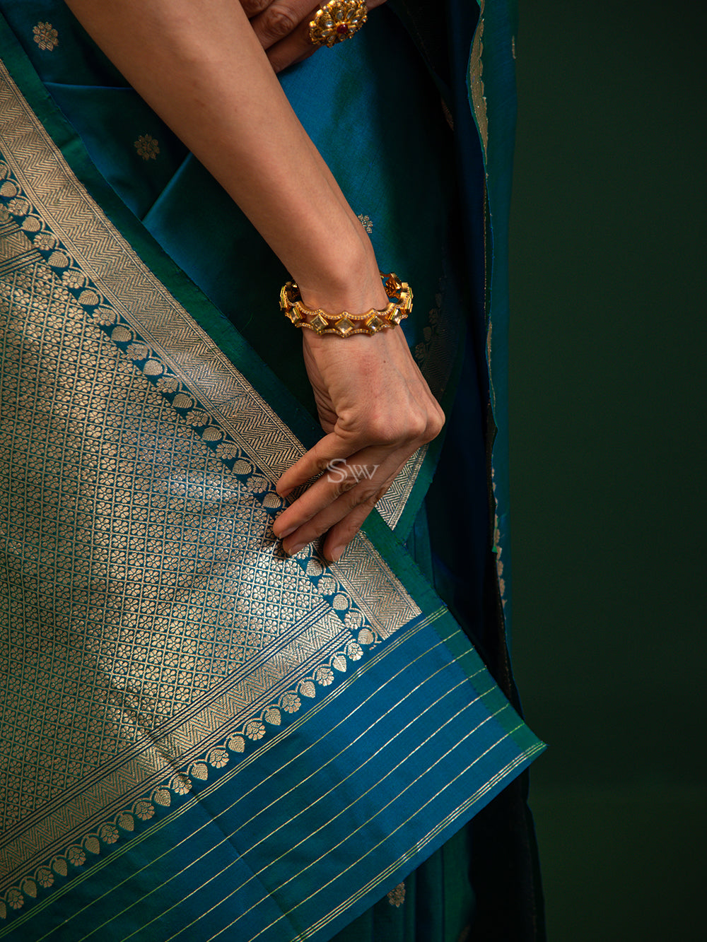 Blue Green Konia Katan Silk Handloom Banarasi Saree - Sacred Weaves